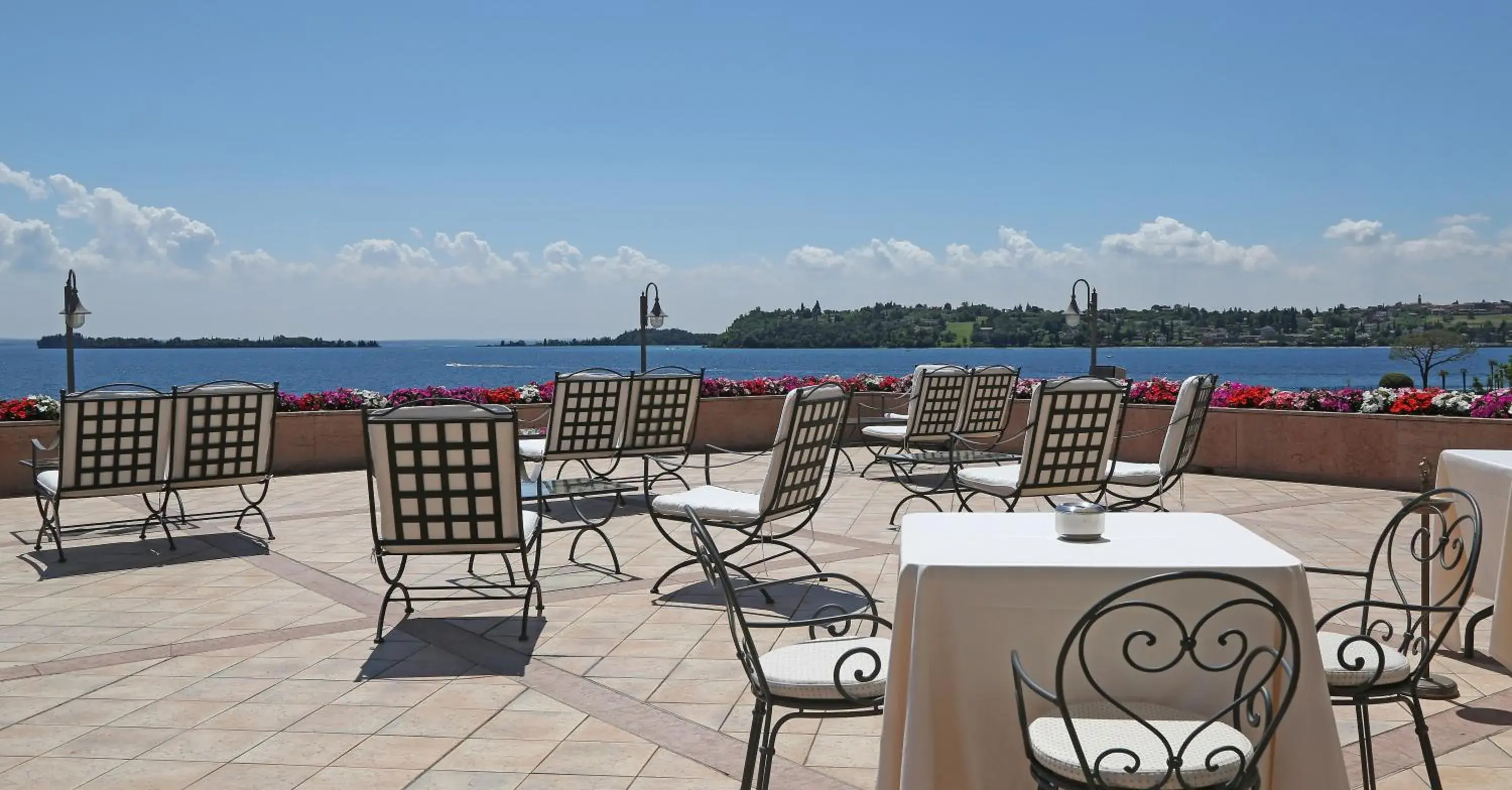 Balcony/Terrace in Hotel Savoy Palace