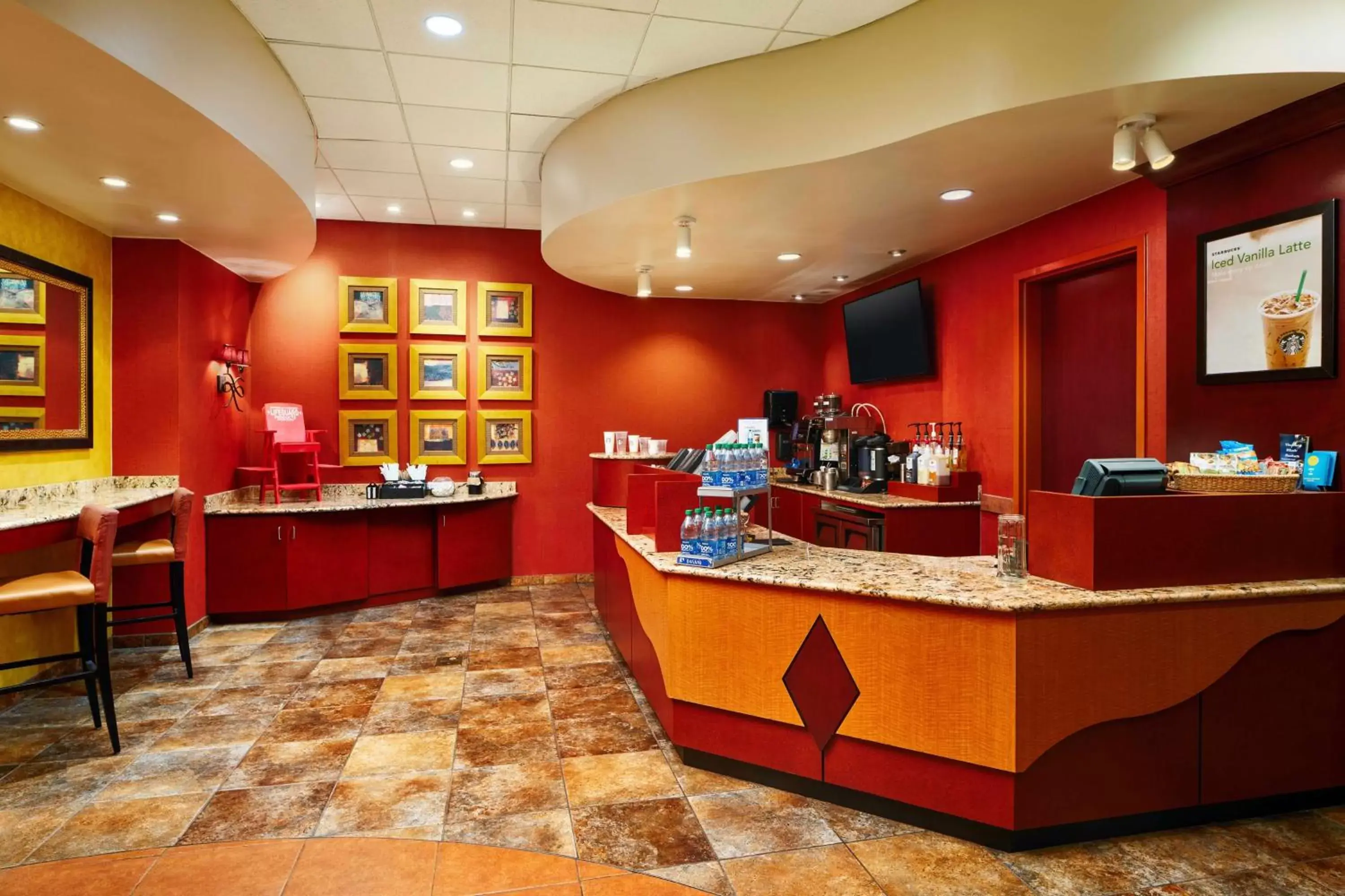 Restaurant/places to eat, Lobby/Reception in Embassy Suites by Hilton Hampton Convention Center