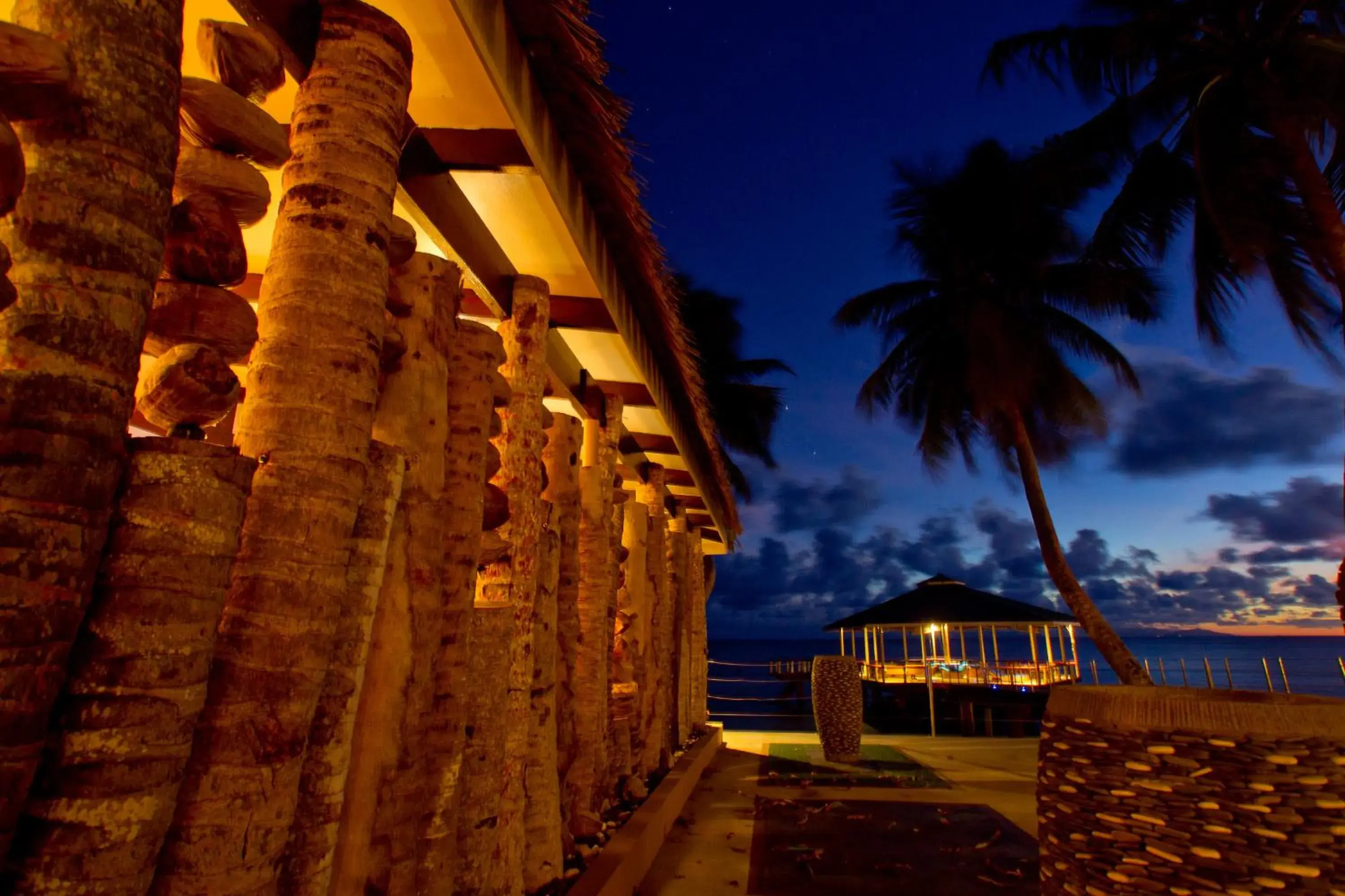 Facade/entrance, Property Building in Coco de Mer and Black Parrot Suites