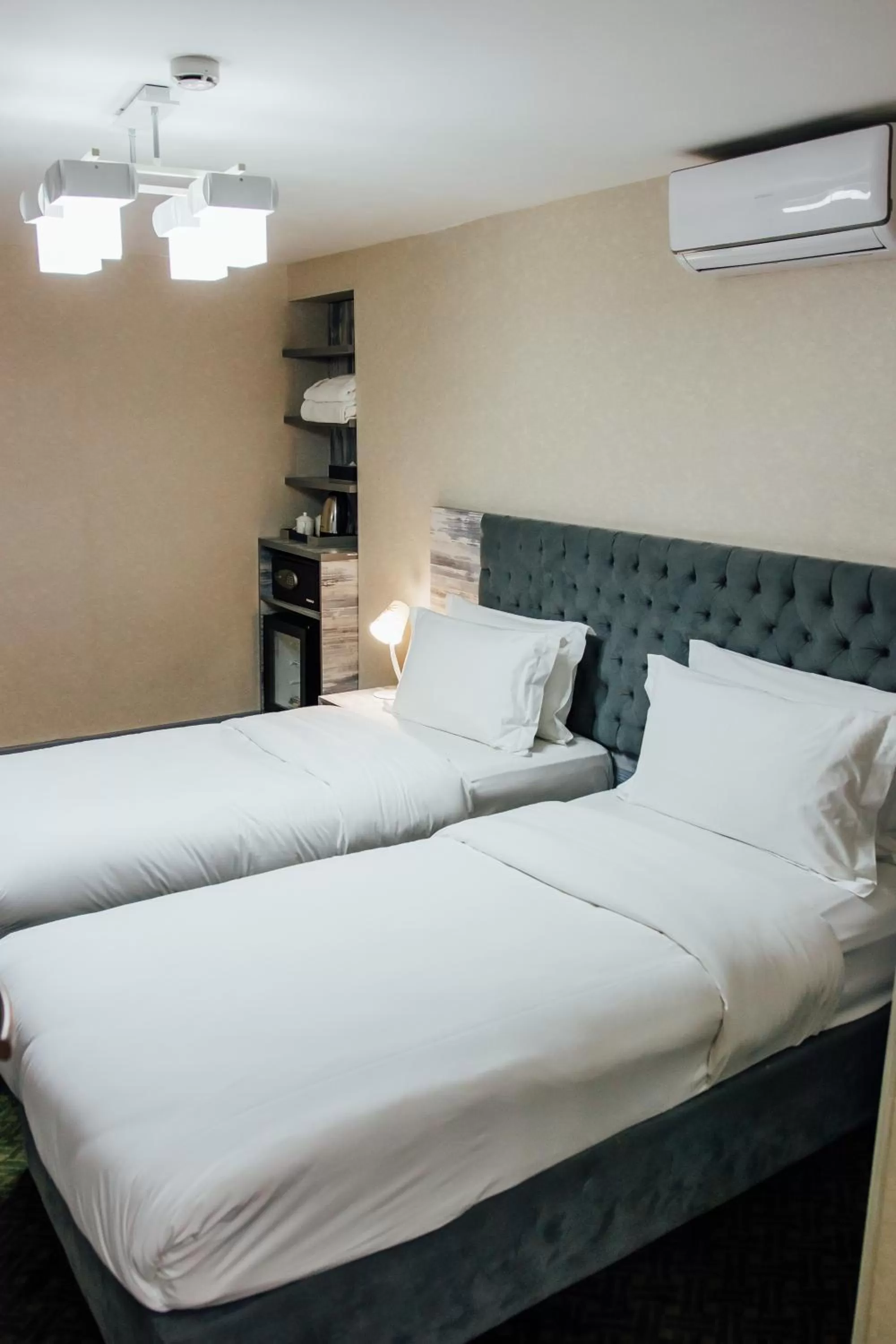 Bed in Express City Hotel