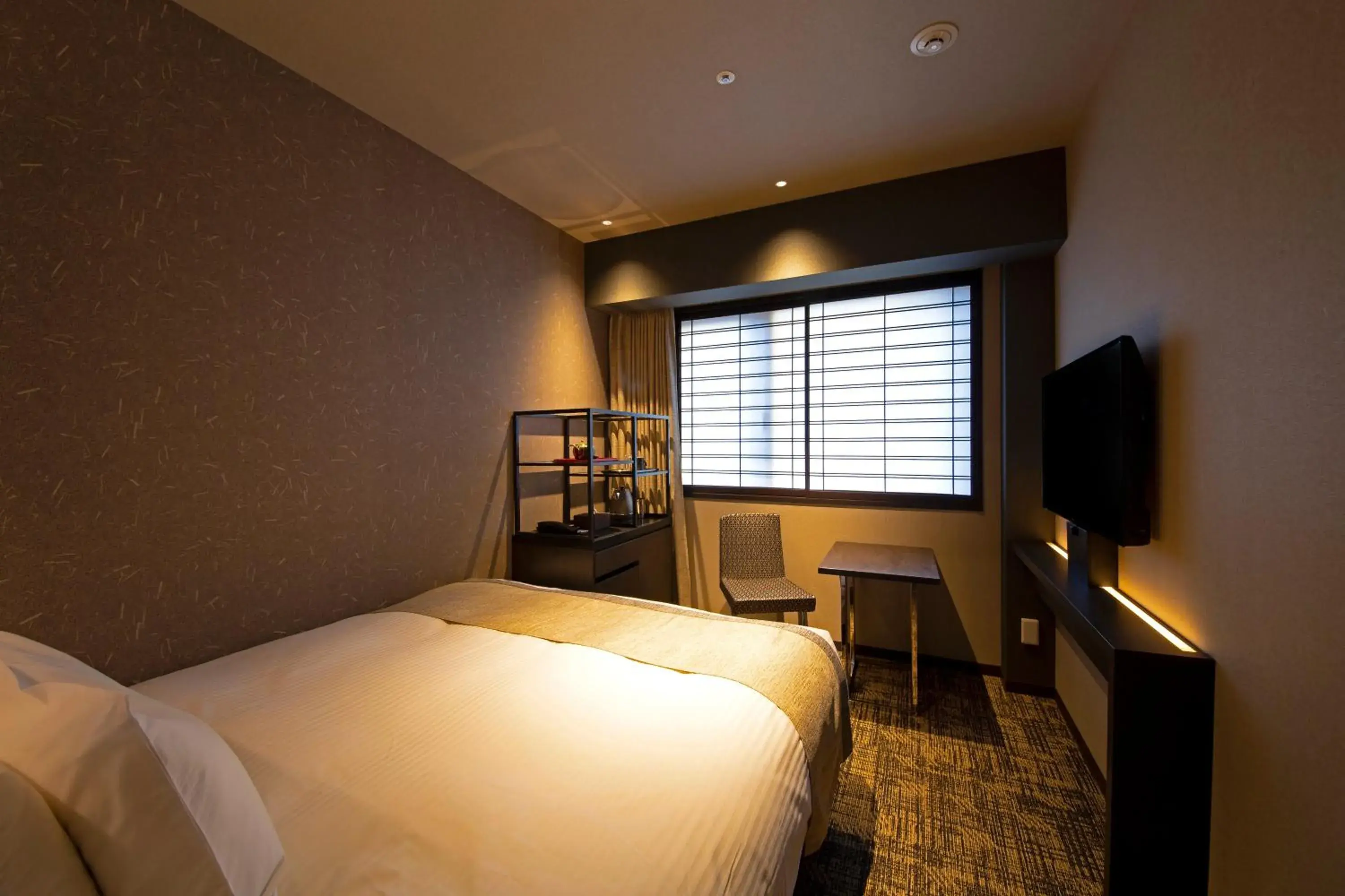 Photo of the whole room, Bed in Hotel Keihan Kyoto Hachijoguchi