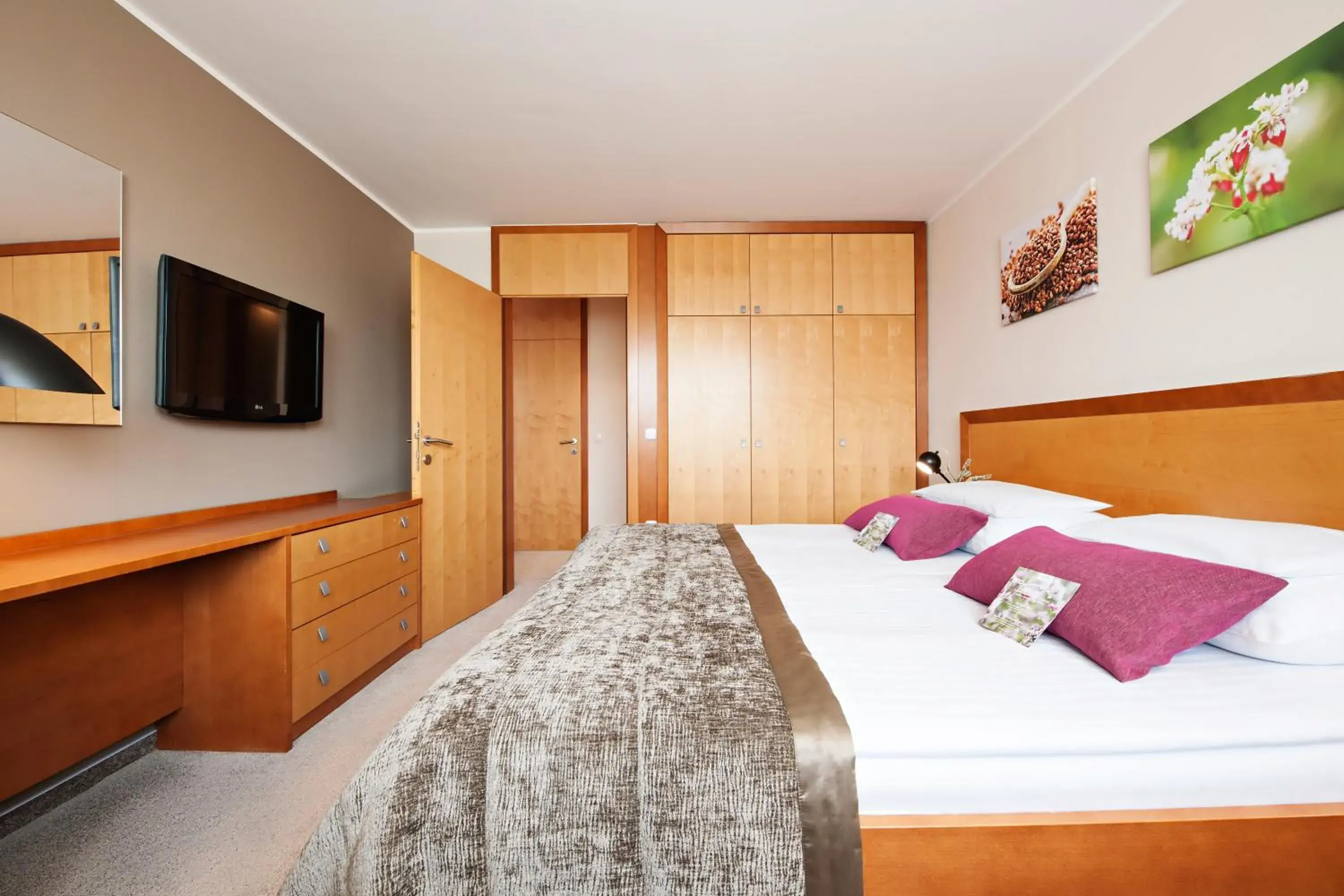 Bedroom, Bed in Hotel Ajda - Terme 3000 - Sava Hotels & Resorts