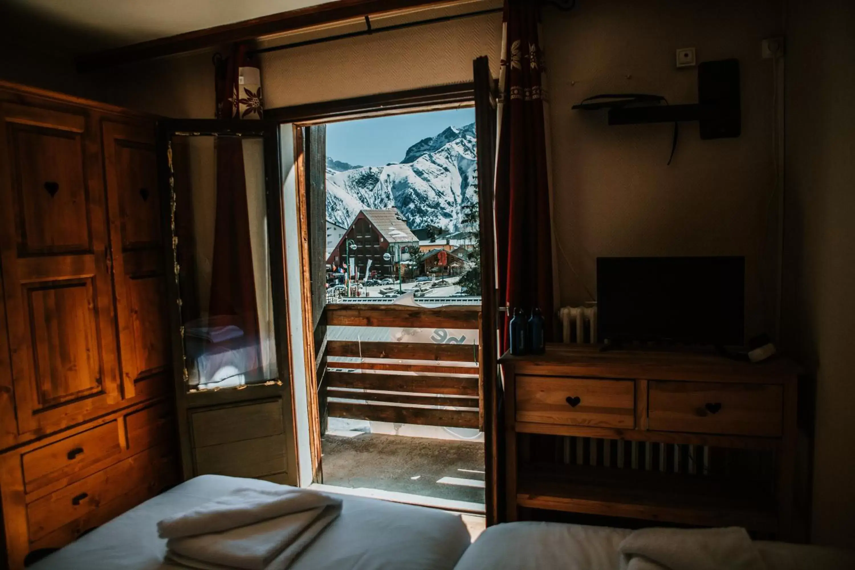 Bedroom in Hotel Le Cairn