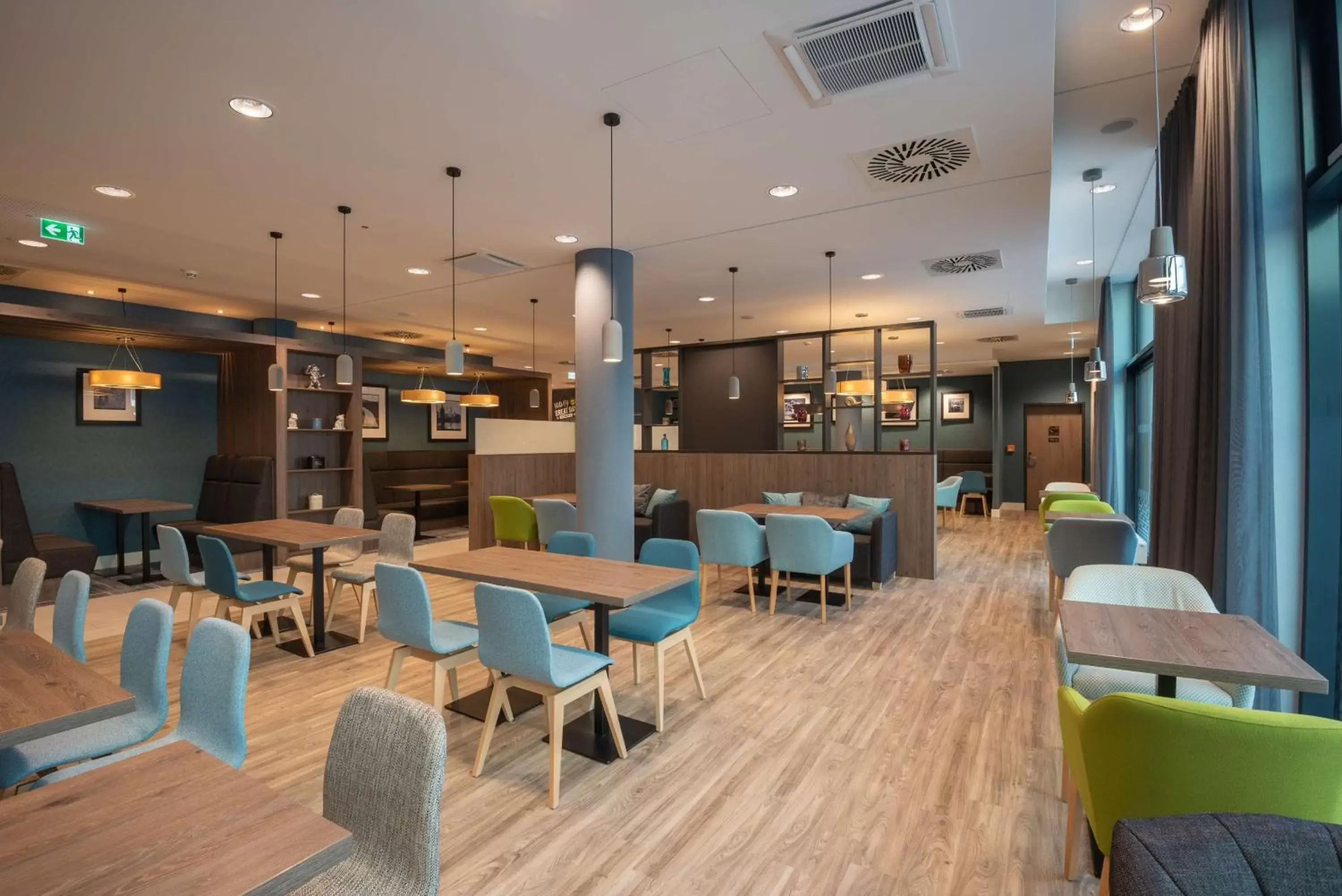 Restaurant/places to eat, Lounge/Bar in Hampton by Hilton Düsseldorf City Centre