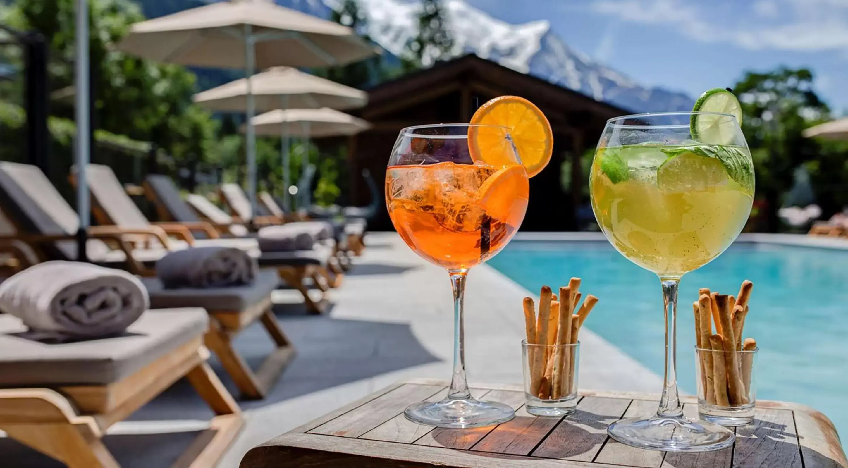 Lounge or bar in Excelsior Chamonix Hôtel & Spa Lounge or bar in Excelsior Chamonix Hôtel & Spa