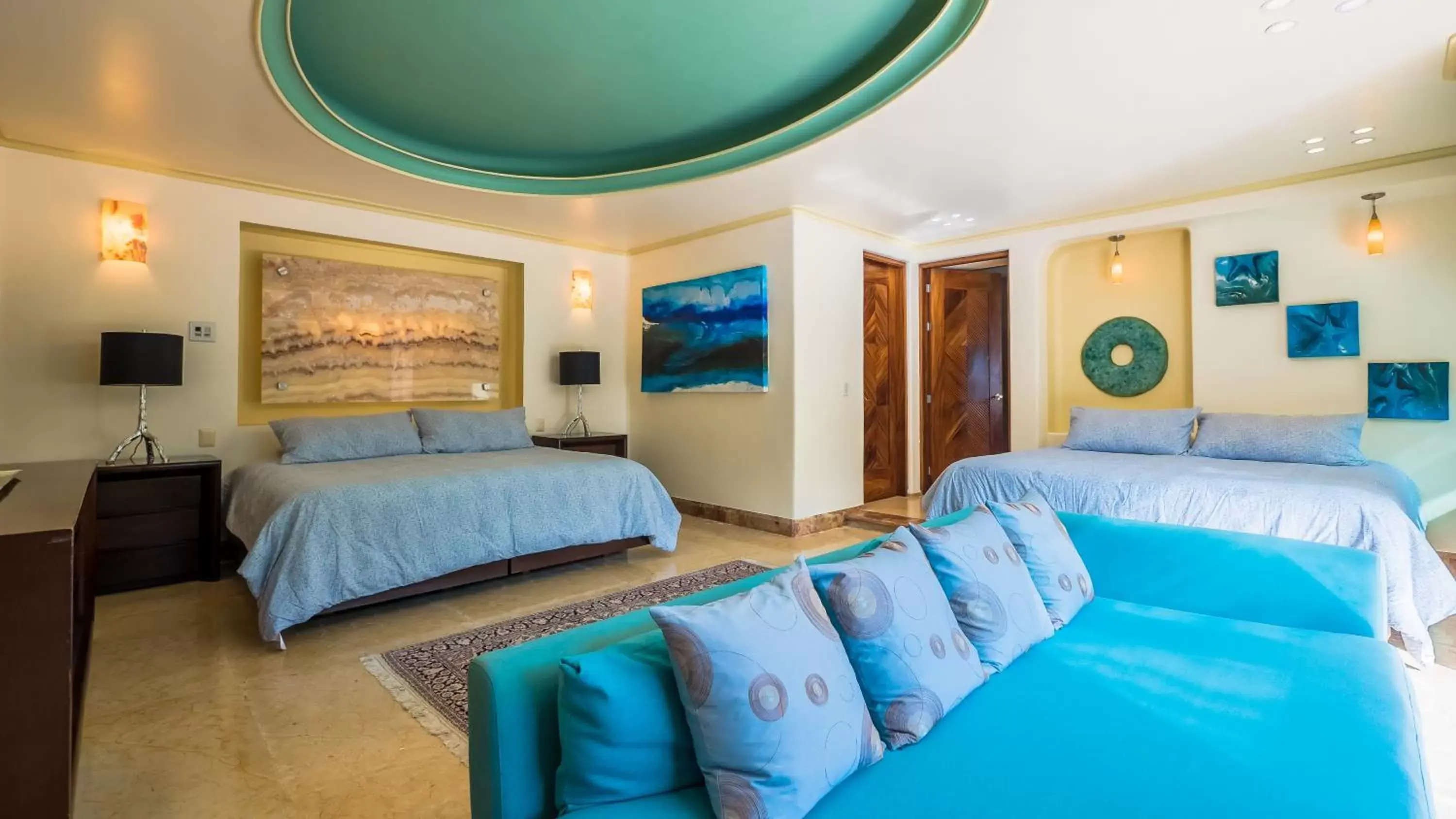 Bed in South Shore Villa Armonia Luxury Boutique