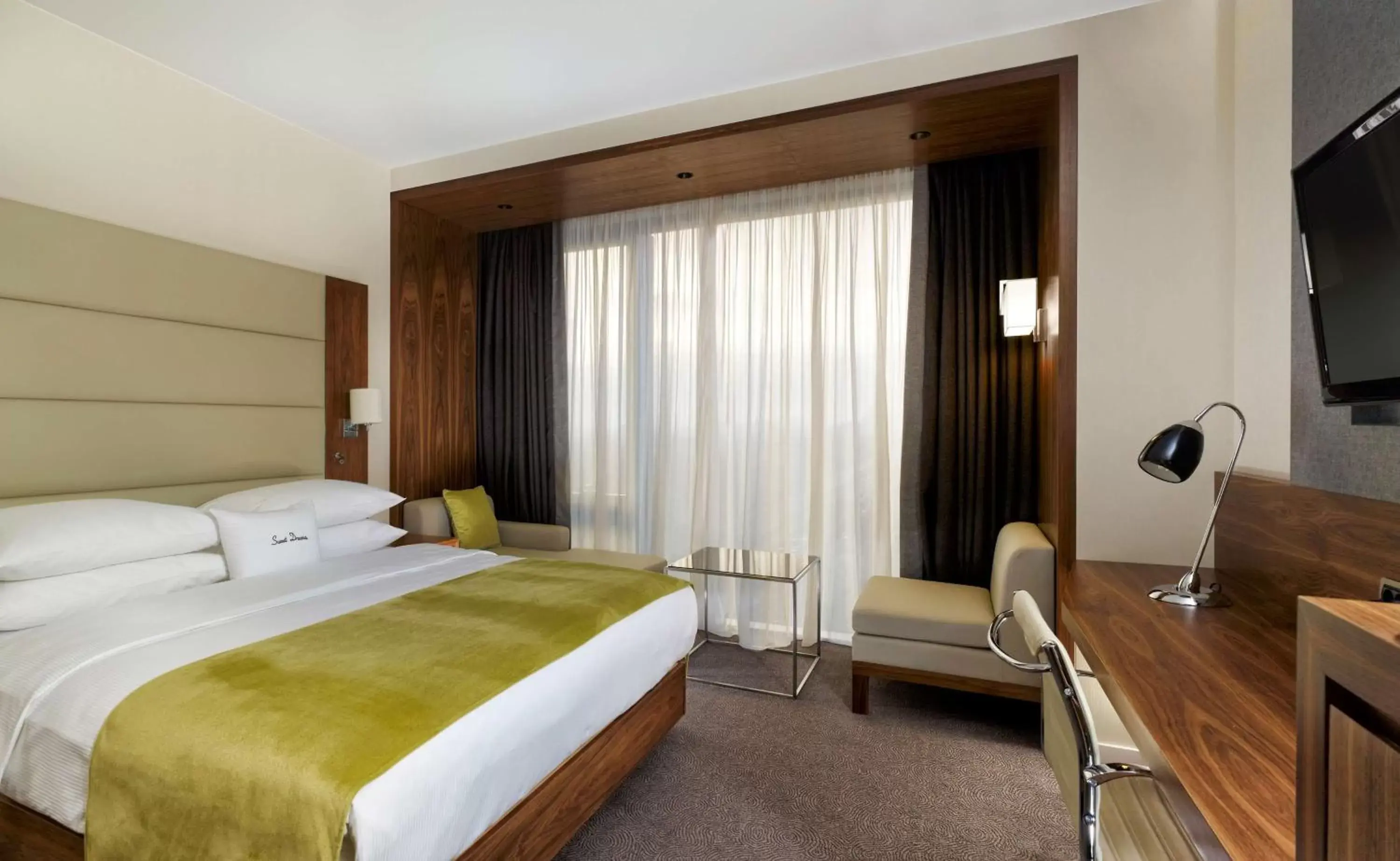 Bedroom, Bed in DoubleTree by Hilton Zagreb