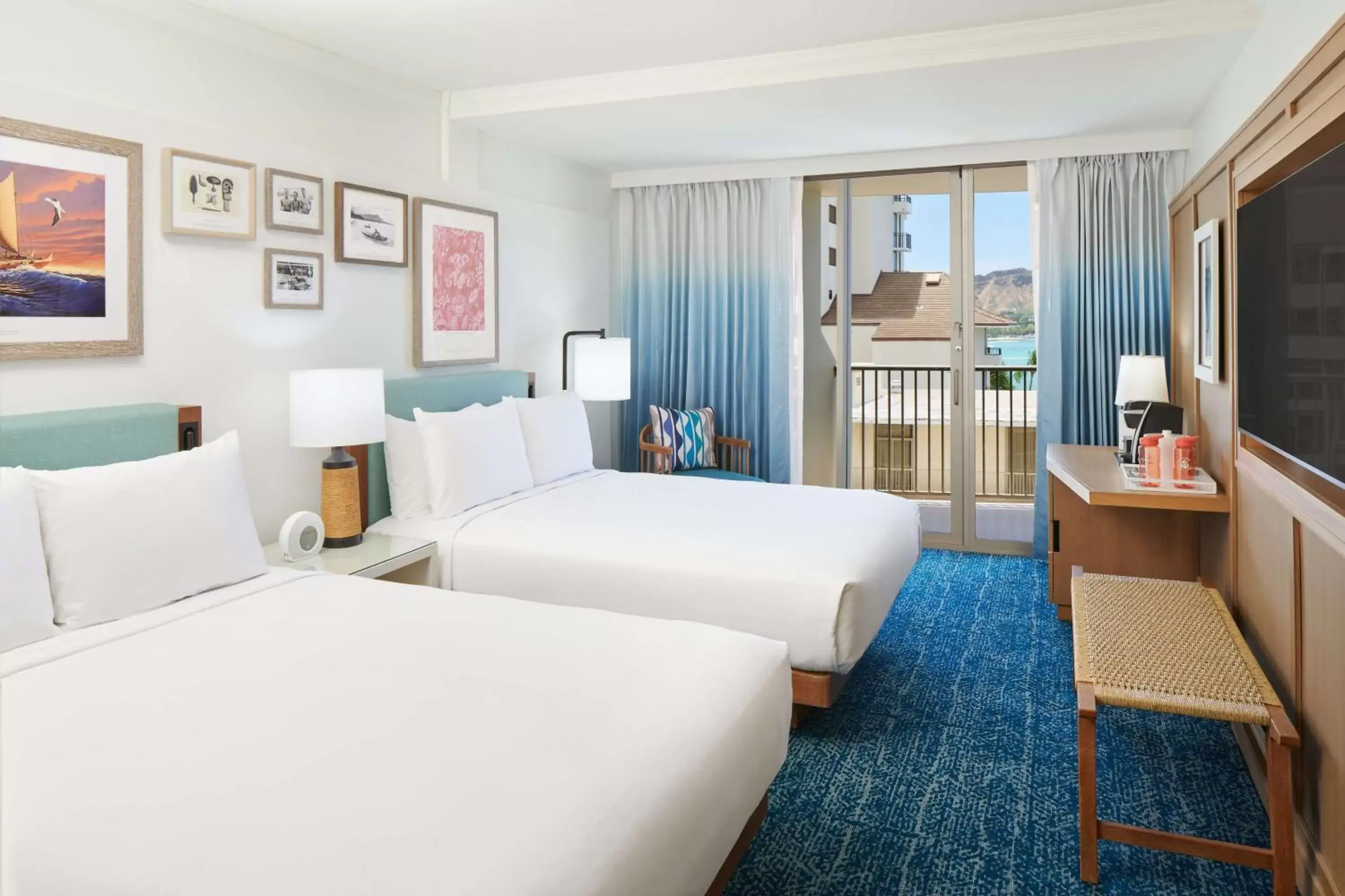 Bedroom in OUTRIGGER Reef Waikiki Beach Resort