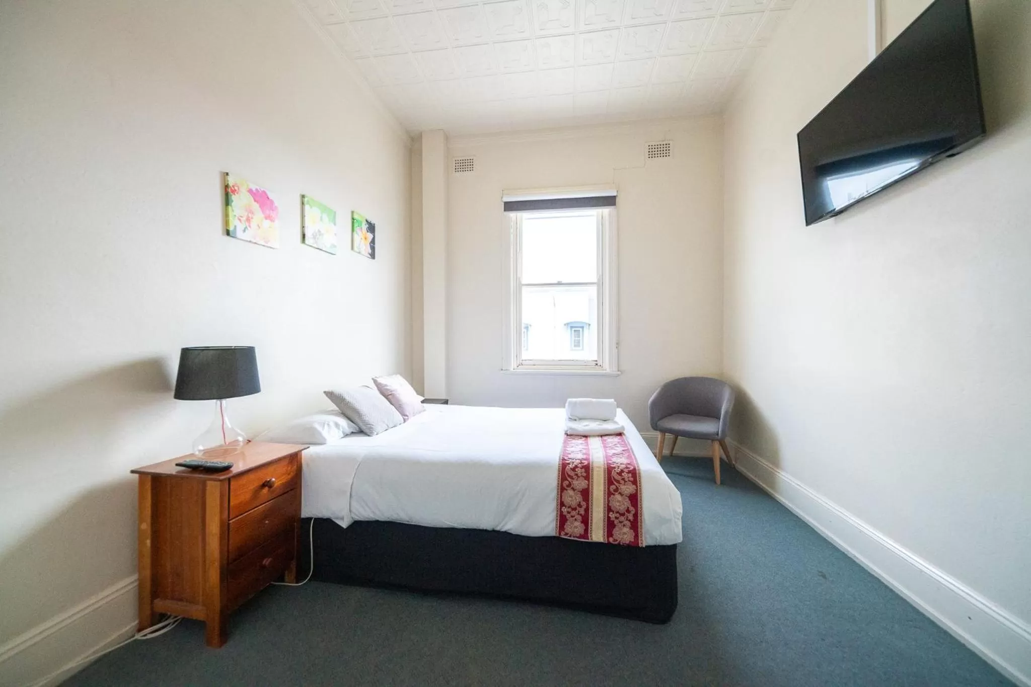 Bed in The Royal Hotel Armidale