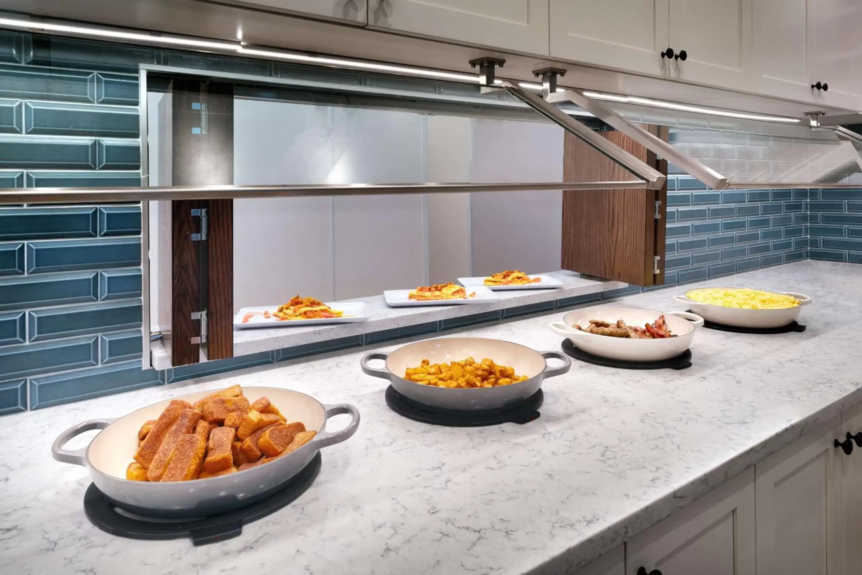 Breakfast in Hyatt Place Fayetteville/Springdale Breakfast in Hyatt Place Fayetteville/Springdale