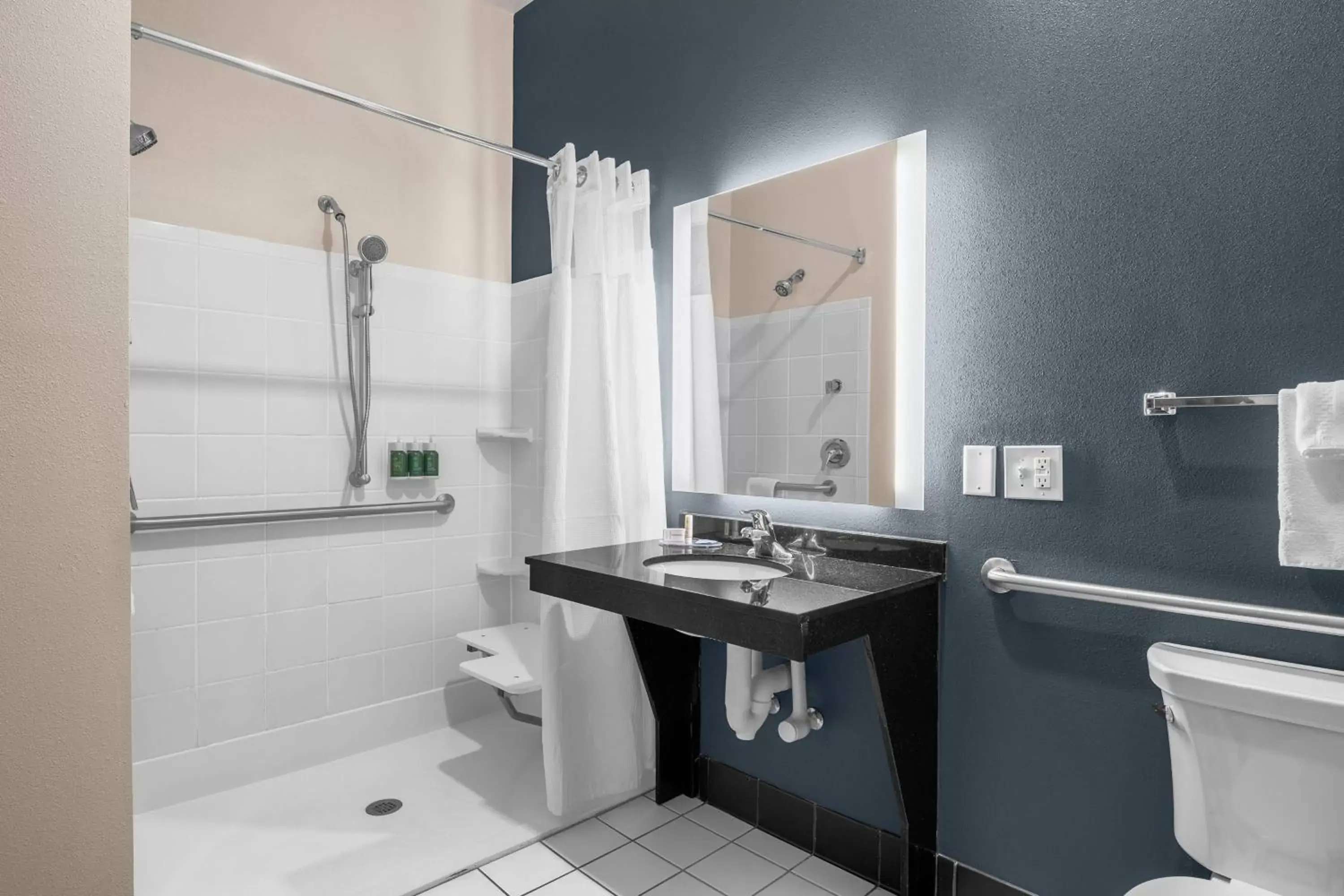 Bathroom in Fairfield by Marriott Inn & Suites Columbus Hilliard
