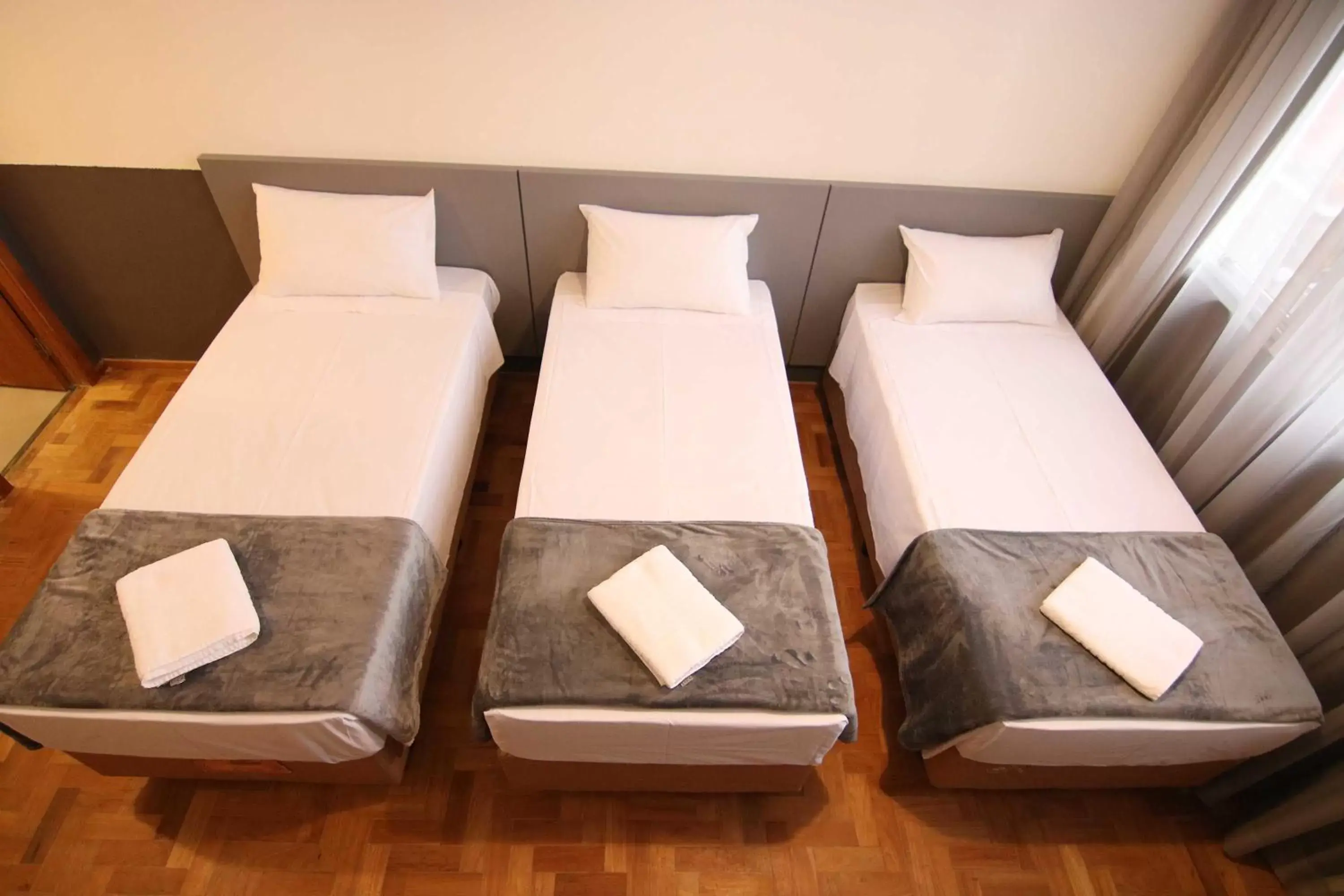 Bed in Samba Belo Horizonte Vintage Bed in Samba Belo Horizonte Vintage