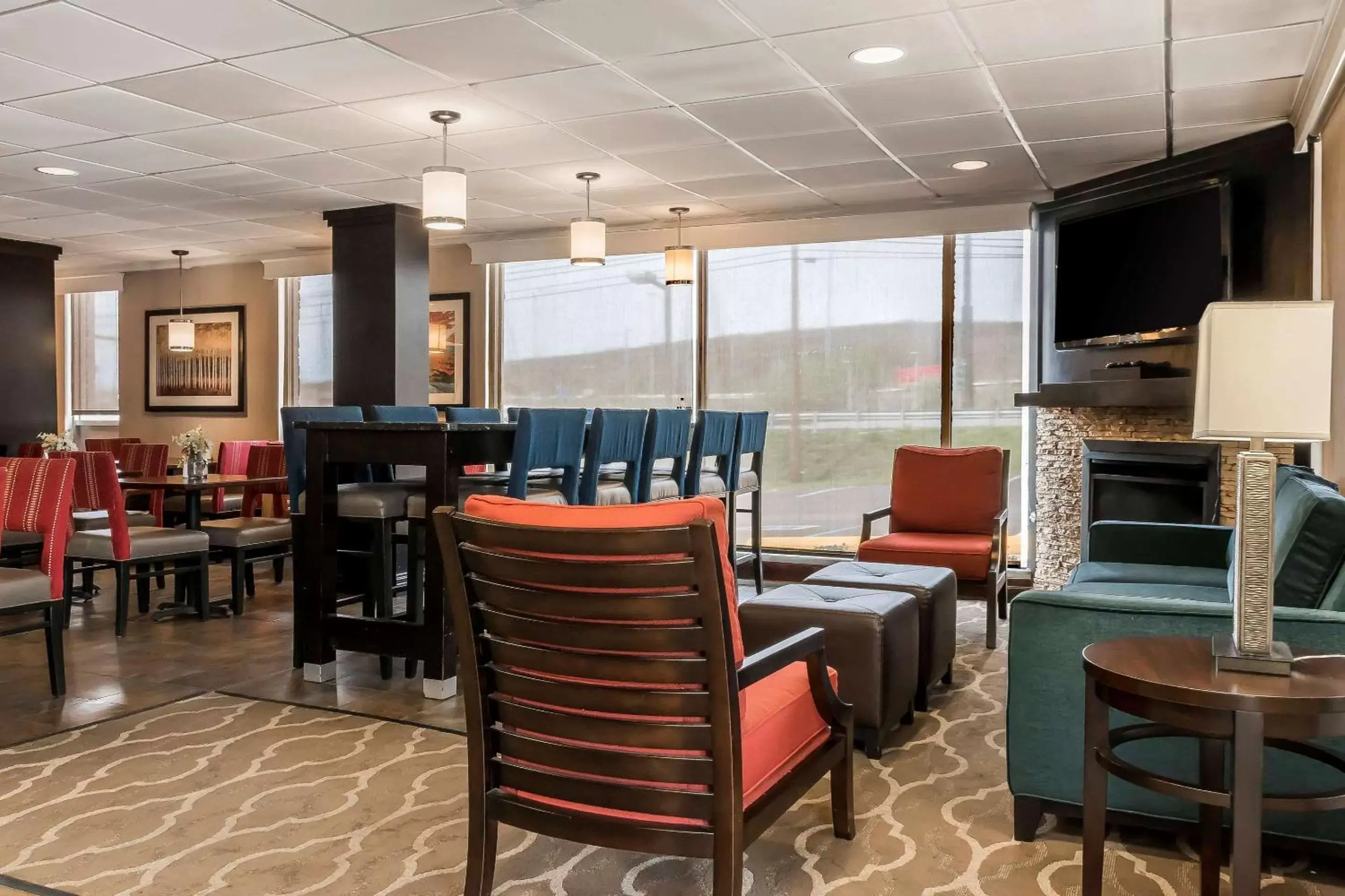 Lobby or reception, Restaurant/Places to Eat in Comfort Inn - Pocono Mountains