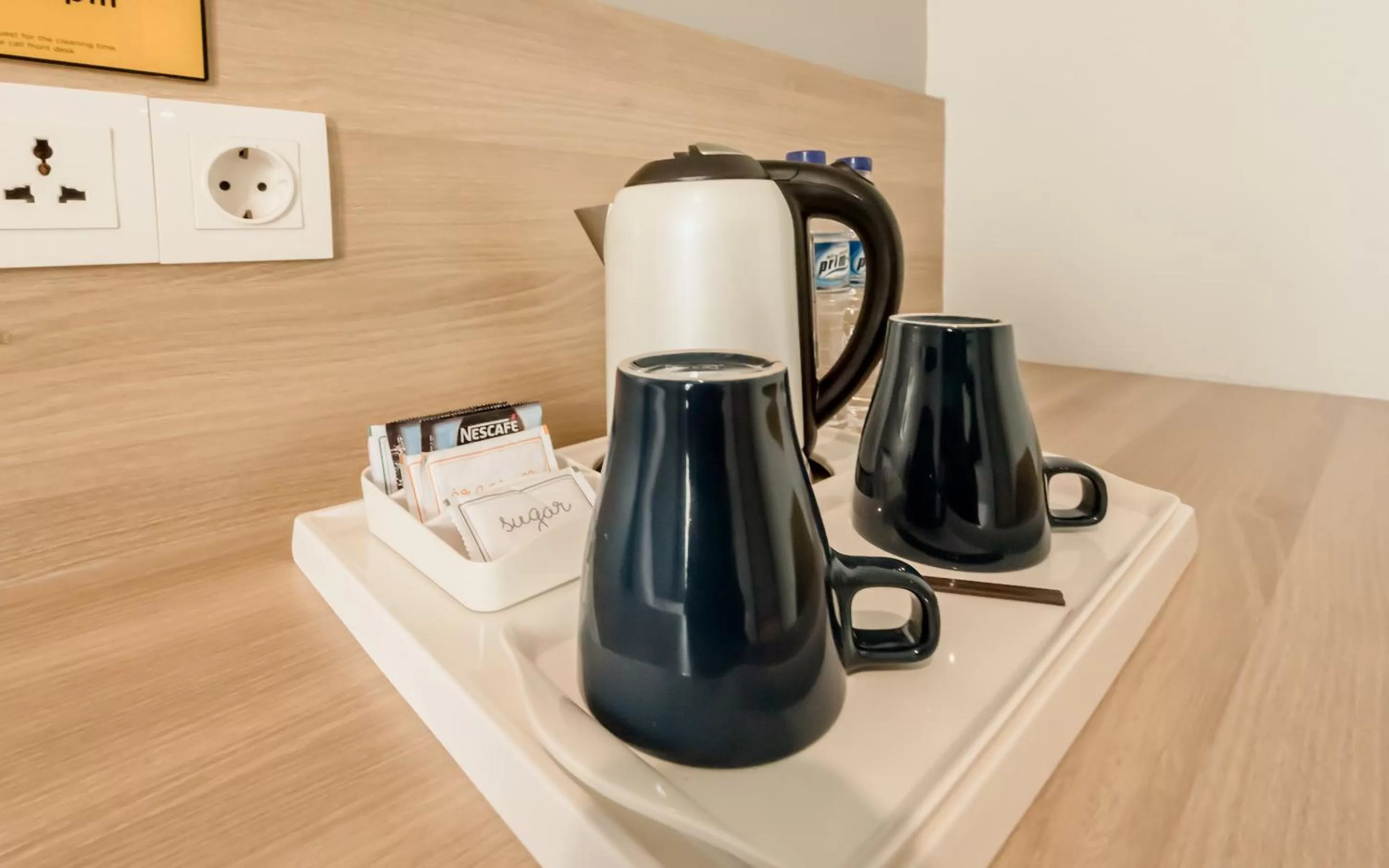 Coffee/tea facilities in Yellow Bee Tanah Abang