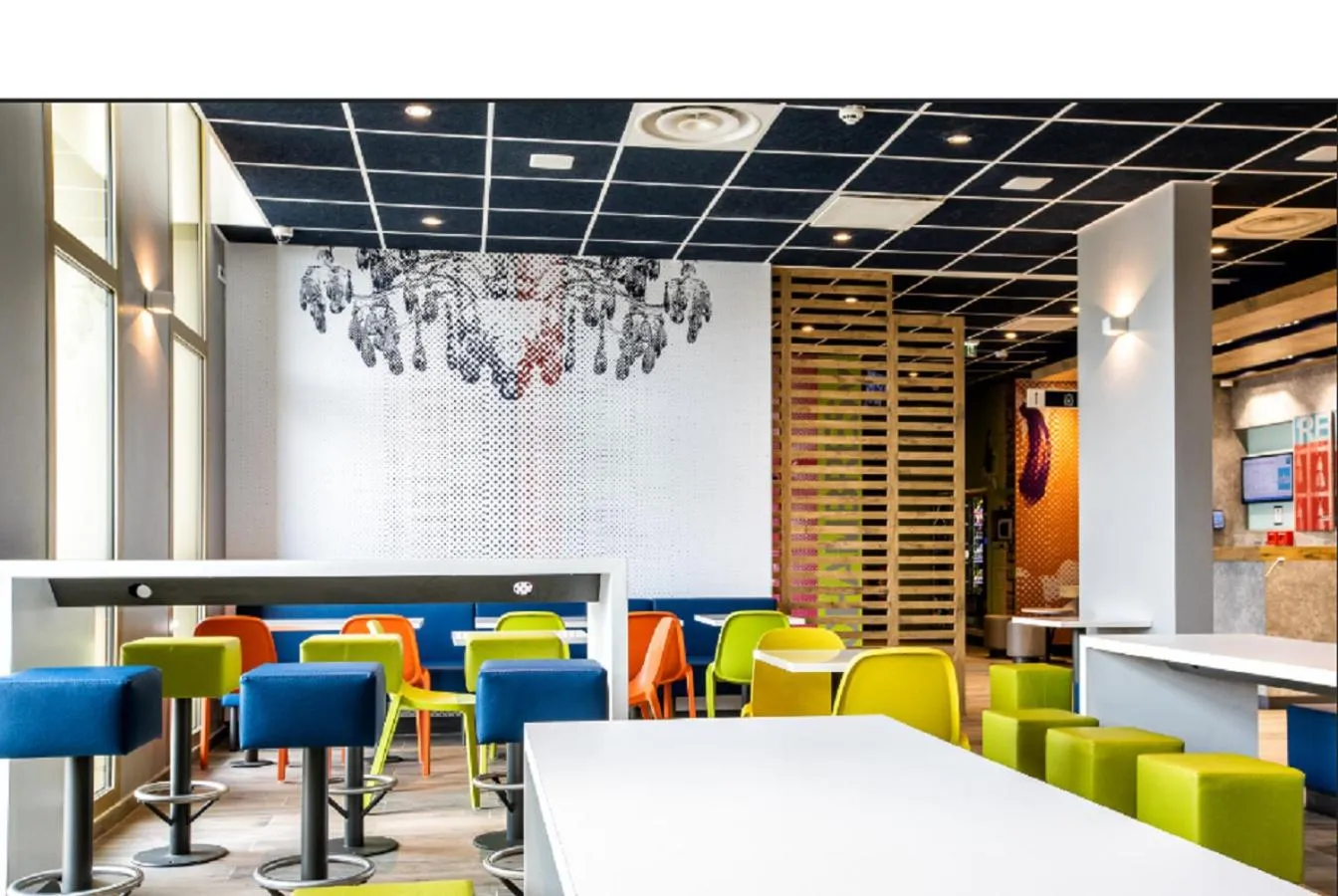 Lobby or reception in ibis budget Paris Gennevilliers
