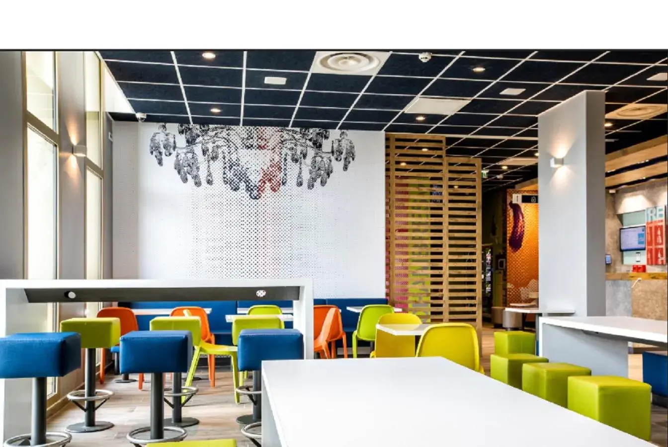 Lobby or reception, Restaurant/Places to Eat in ibis budget Paris Gennevilliers
