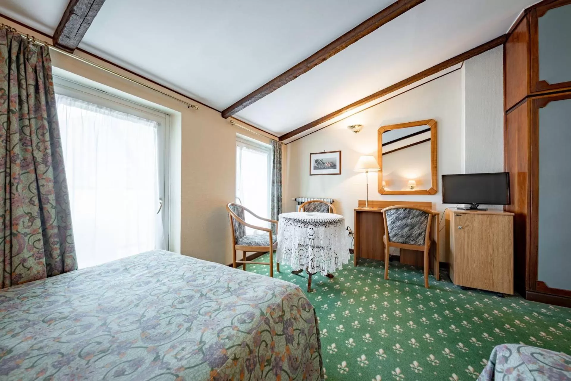 Photo of the whole room, Bed in Hotel Elena