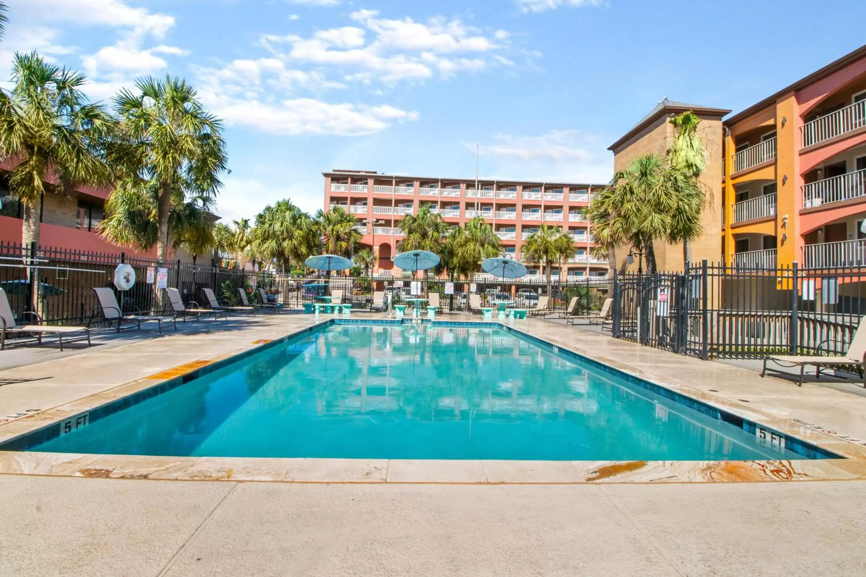 Swimming Pool in Beachfront Palms Hotel