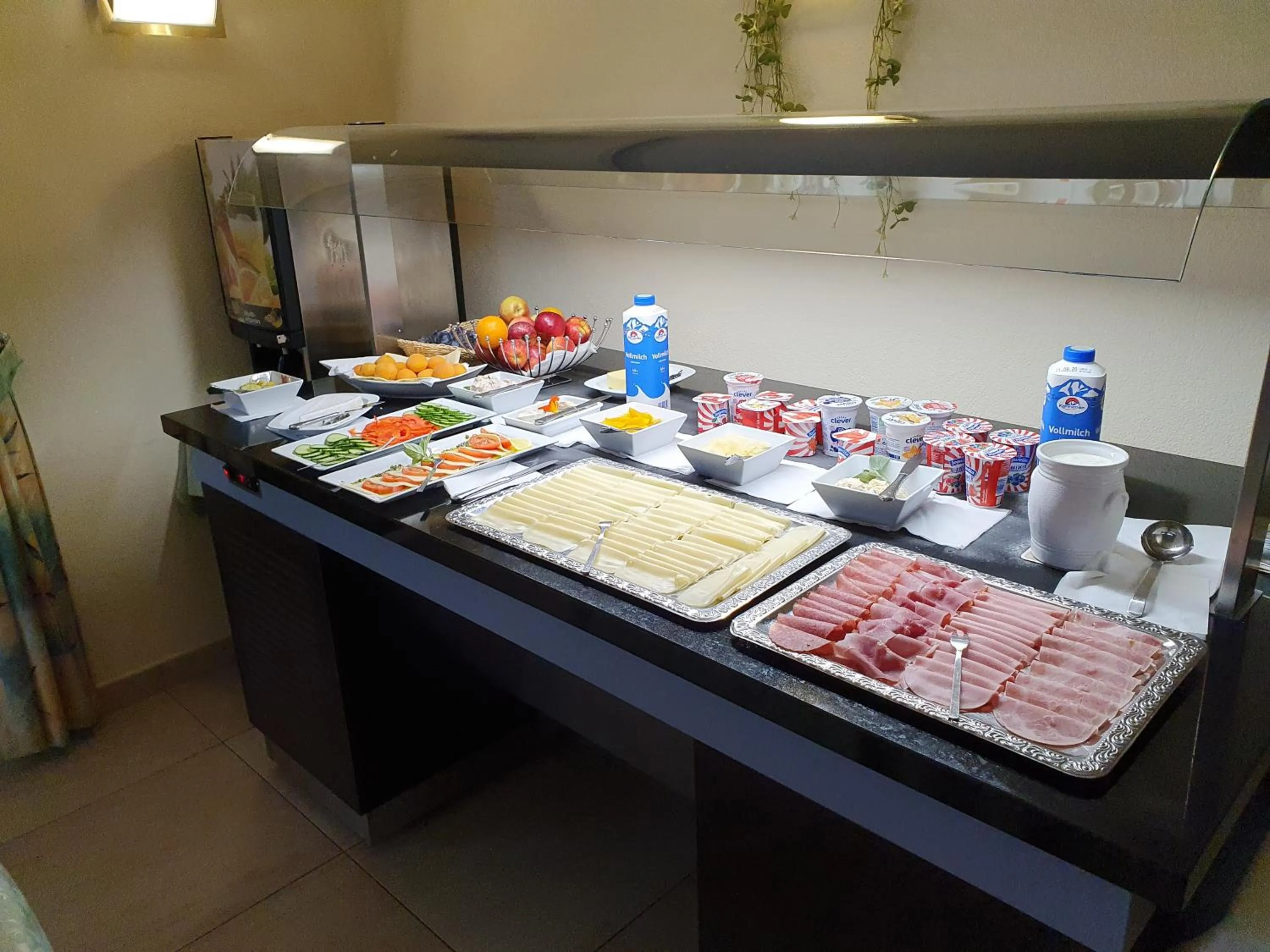 Breakfast in Gasthof Hotel Zur Post