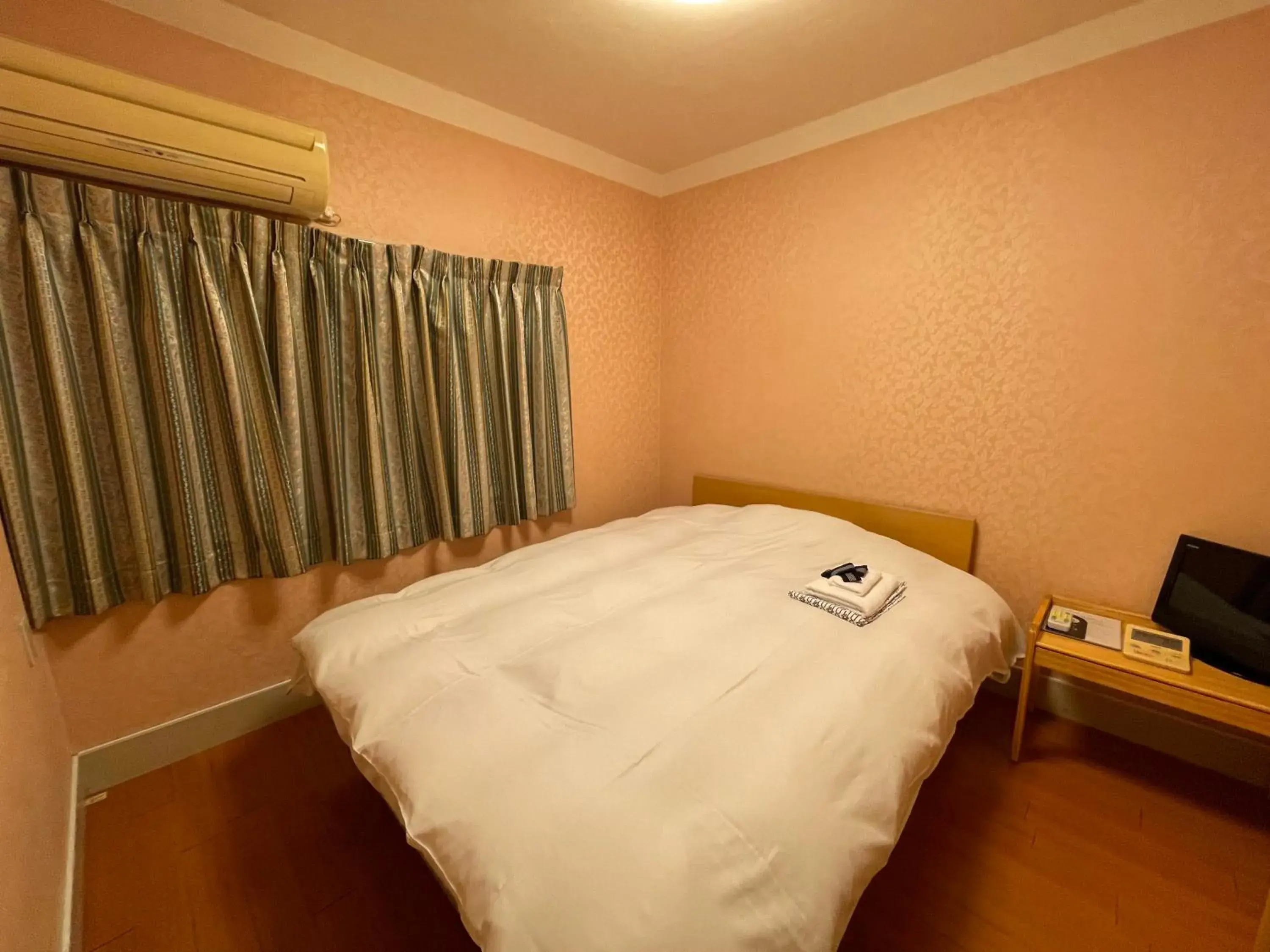 Photo of the whole room, Bed in Hotel Fukudaya