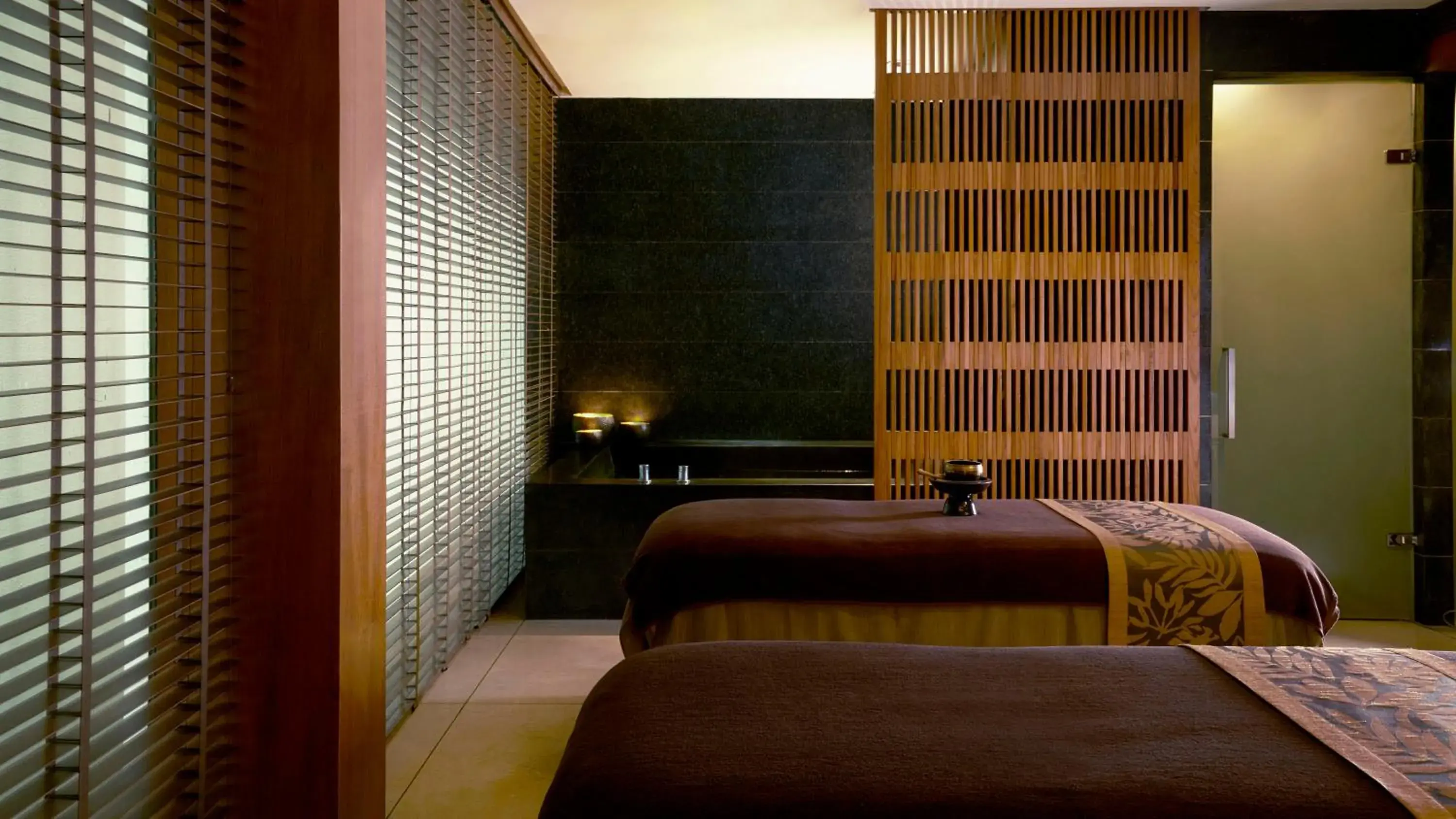 Massage, Bed in Anantara Chiang Mai Serviced Suites