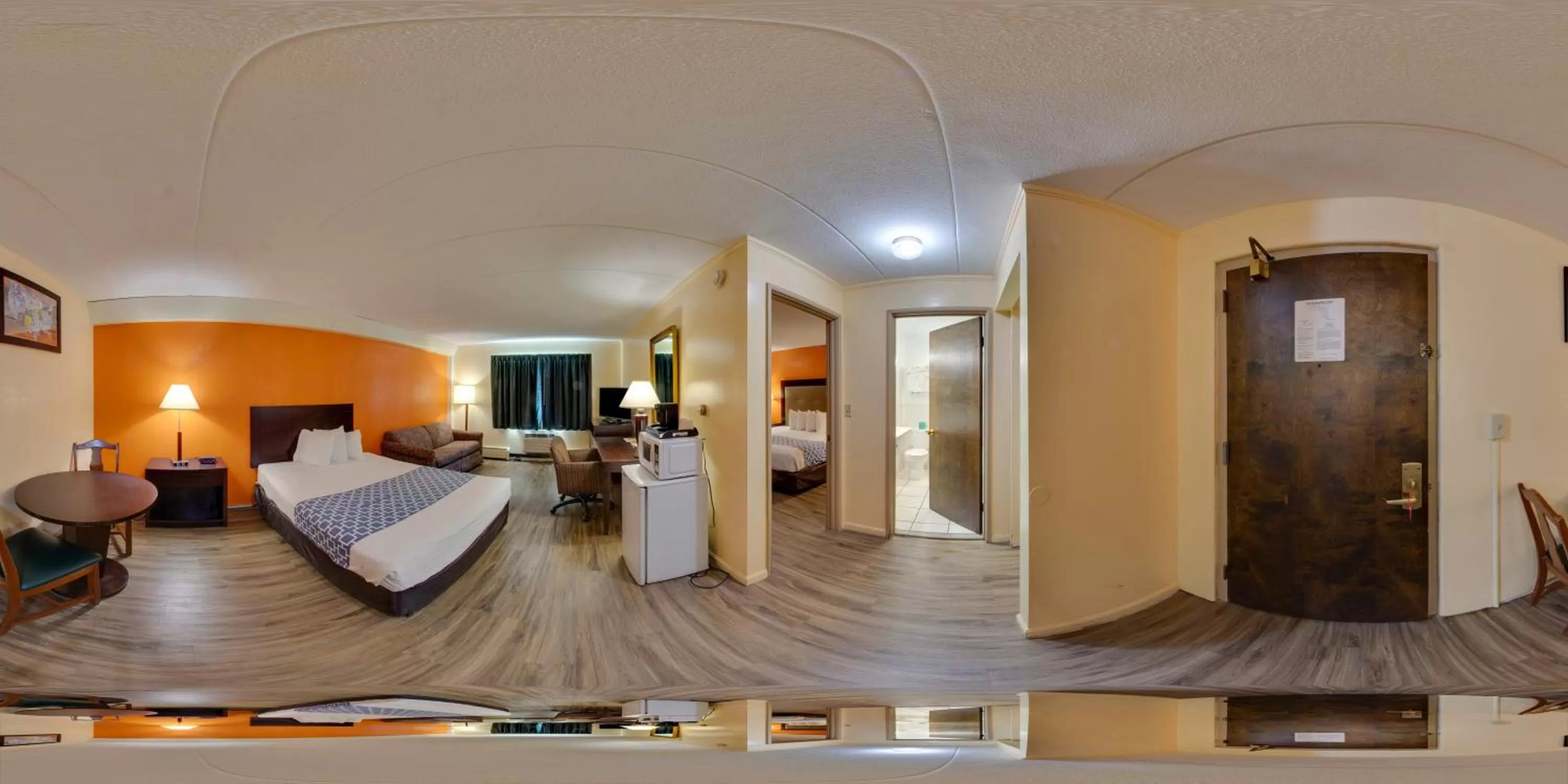 Family Suite - Disability Access/Non-Smoking in Econo Lodge Inn & Suites Windsor Locks Bradley Airport