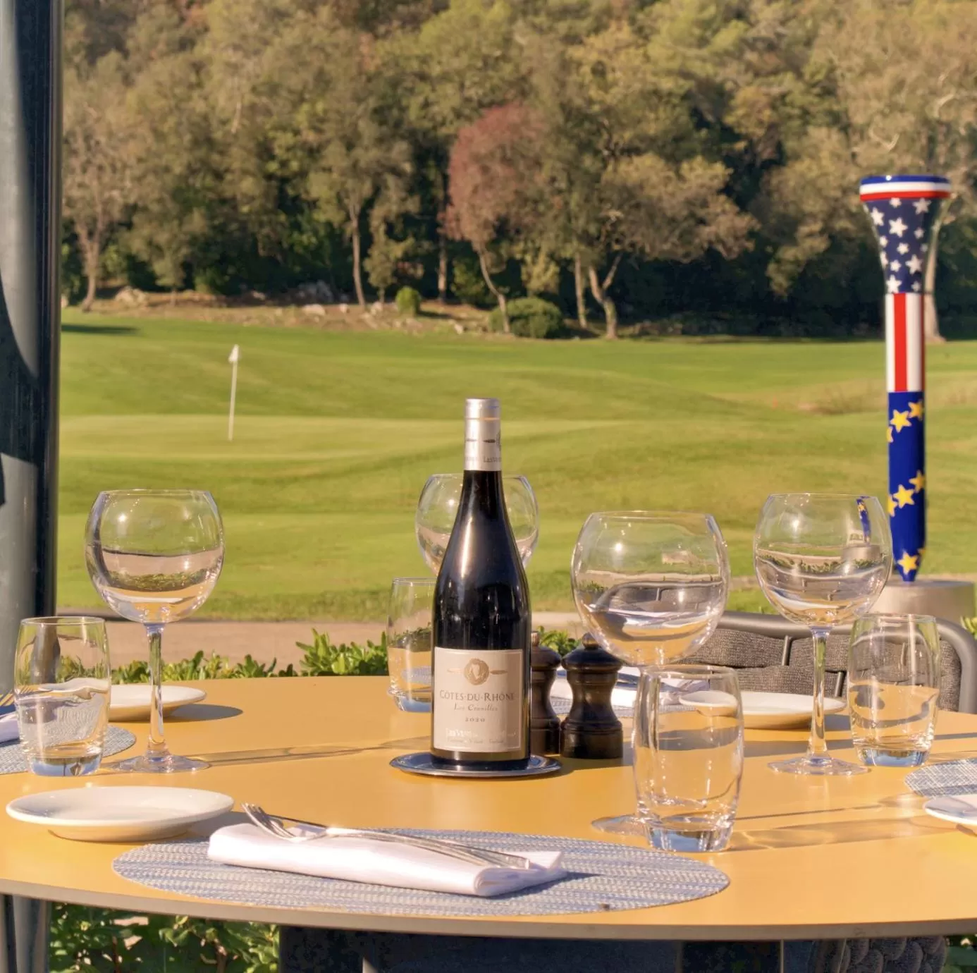 Restaurant/places to eat in Hôtel Golf & Spa Château de la Bégude The Originals Collection