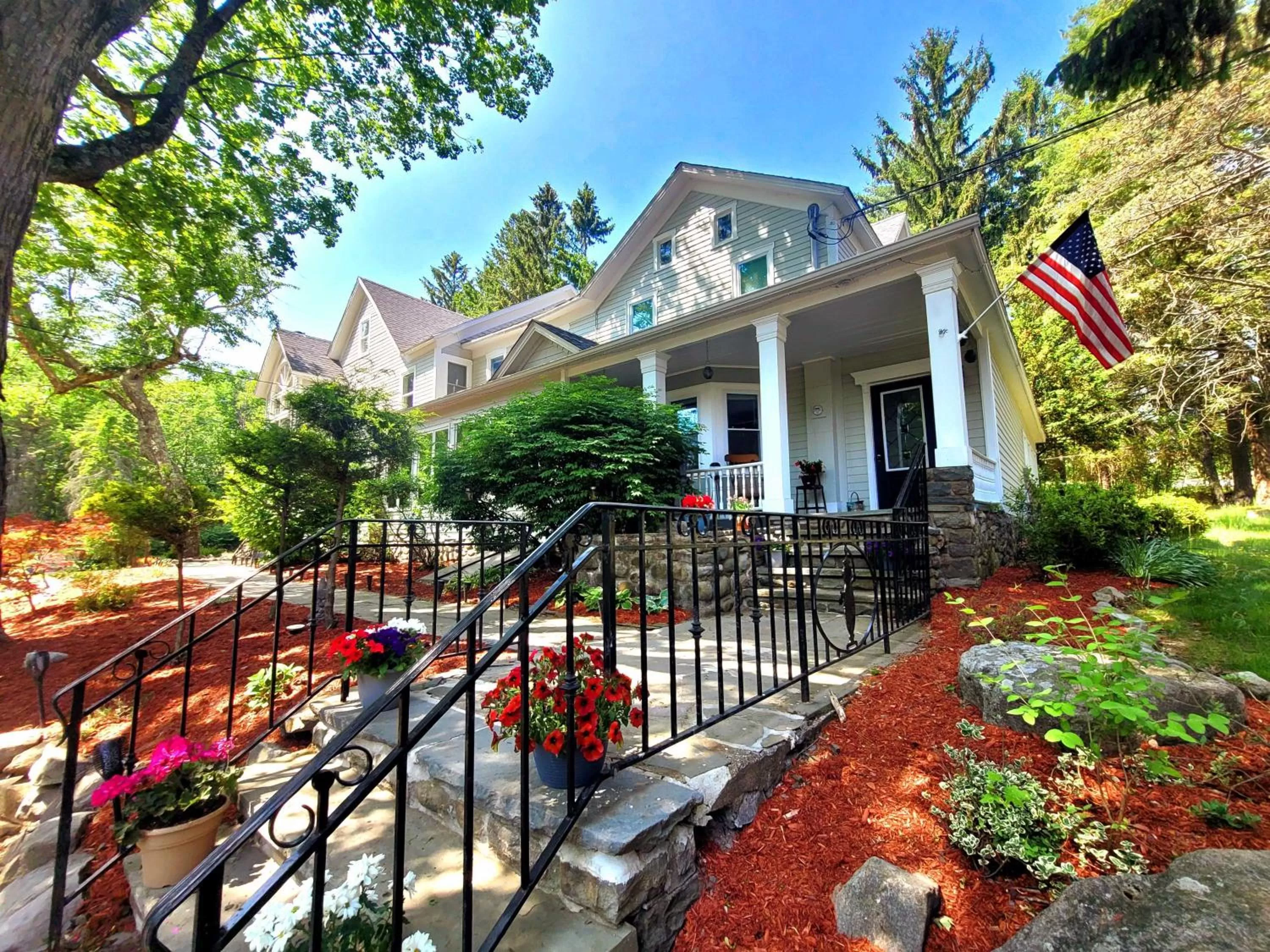 Property Building in Pump House Inn & Spa