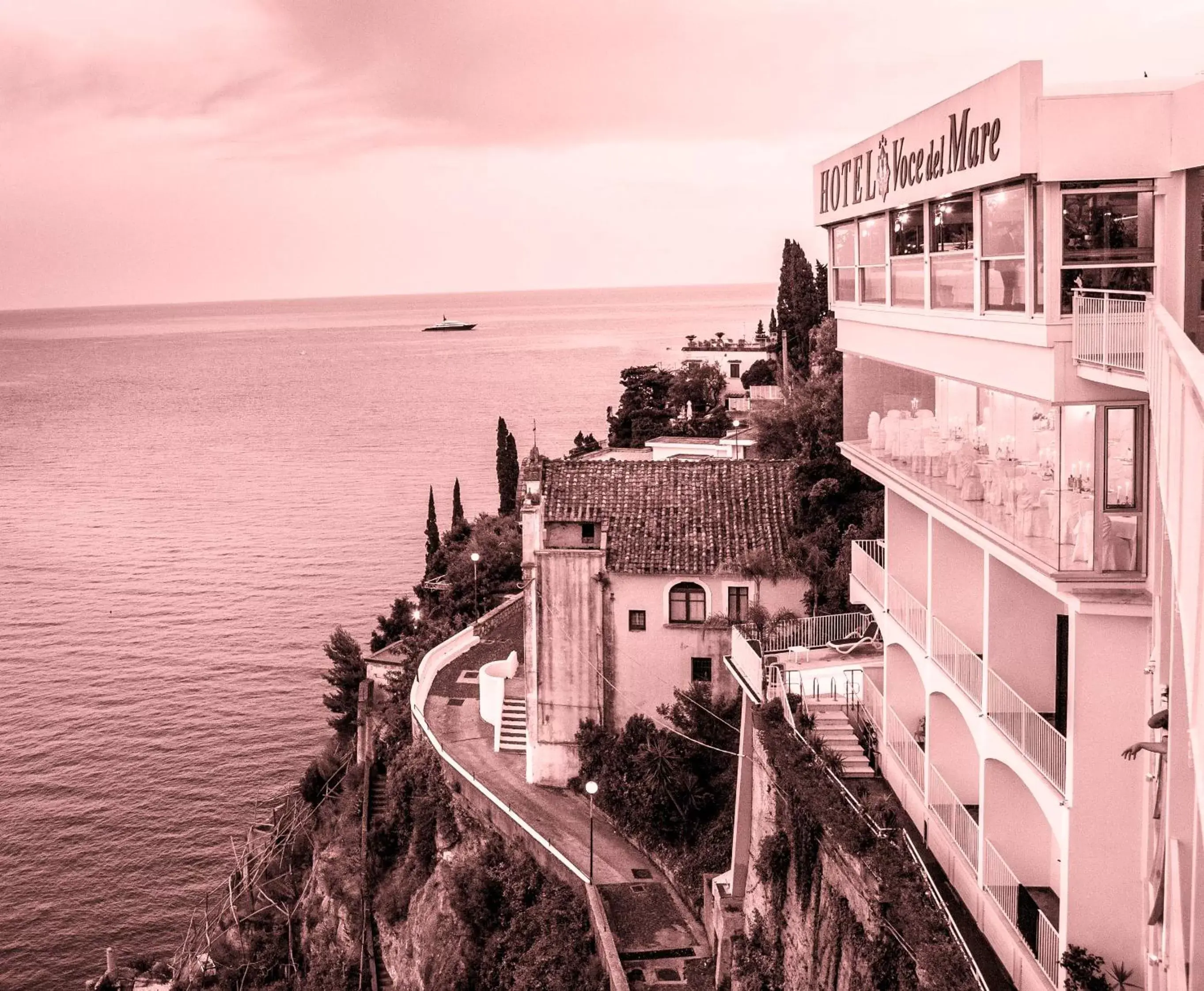 Facade/entrance in Hotel Voce del Mare