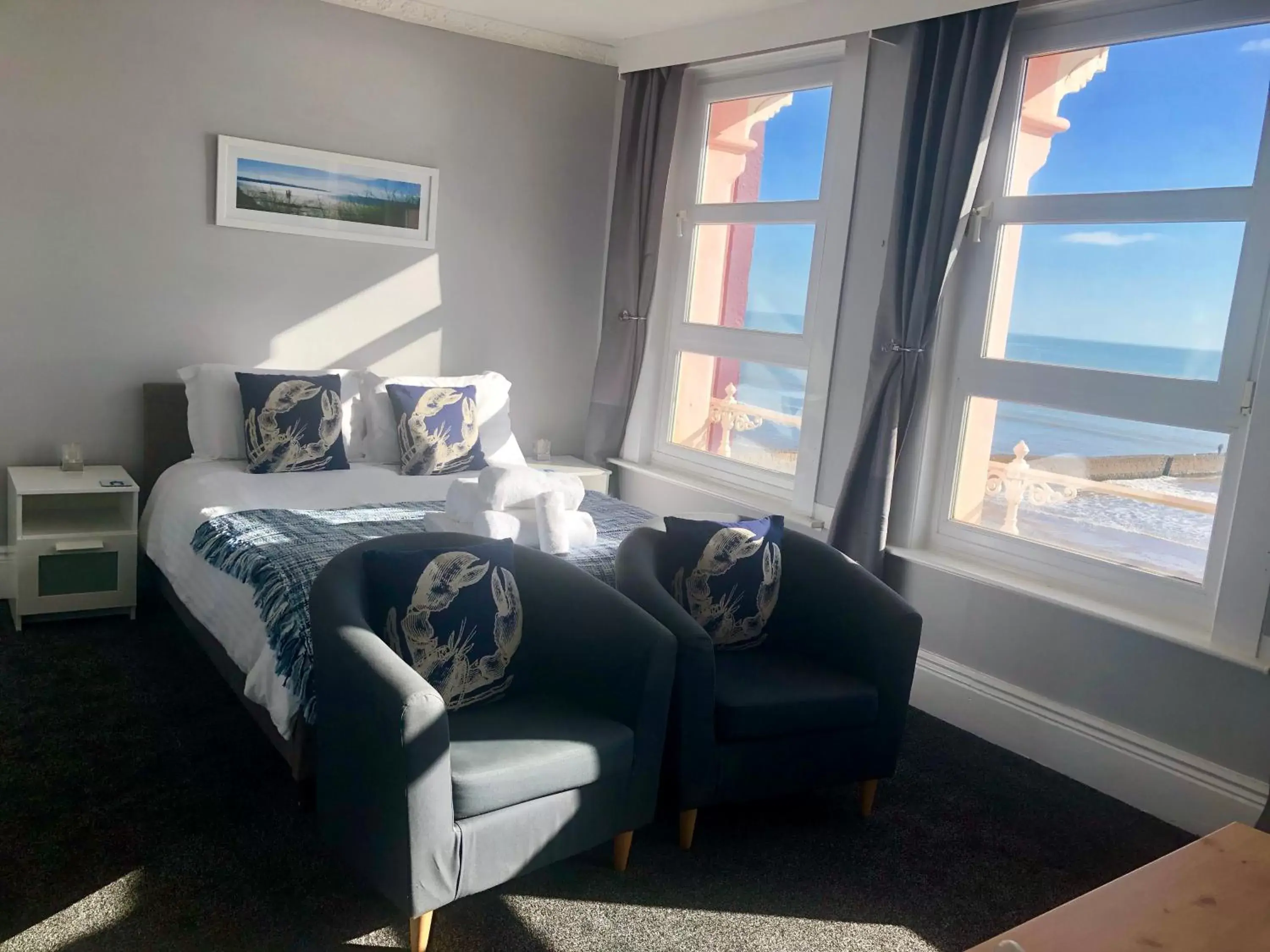Double Room with Sea View in The Blenheim Double Room with Sea View in The Blenheim
