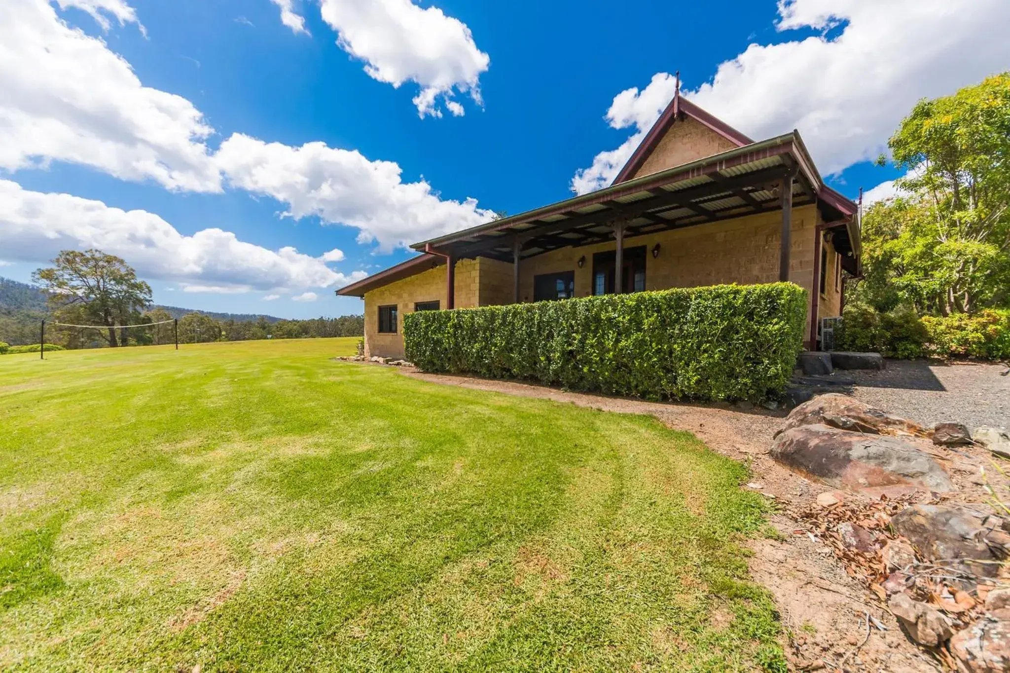 Garden view, Property Building in Clarendon Forest Retreat