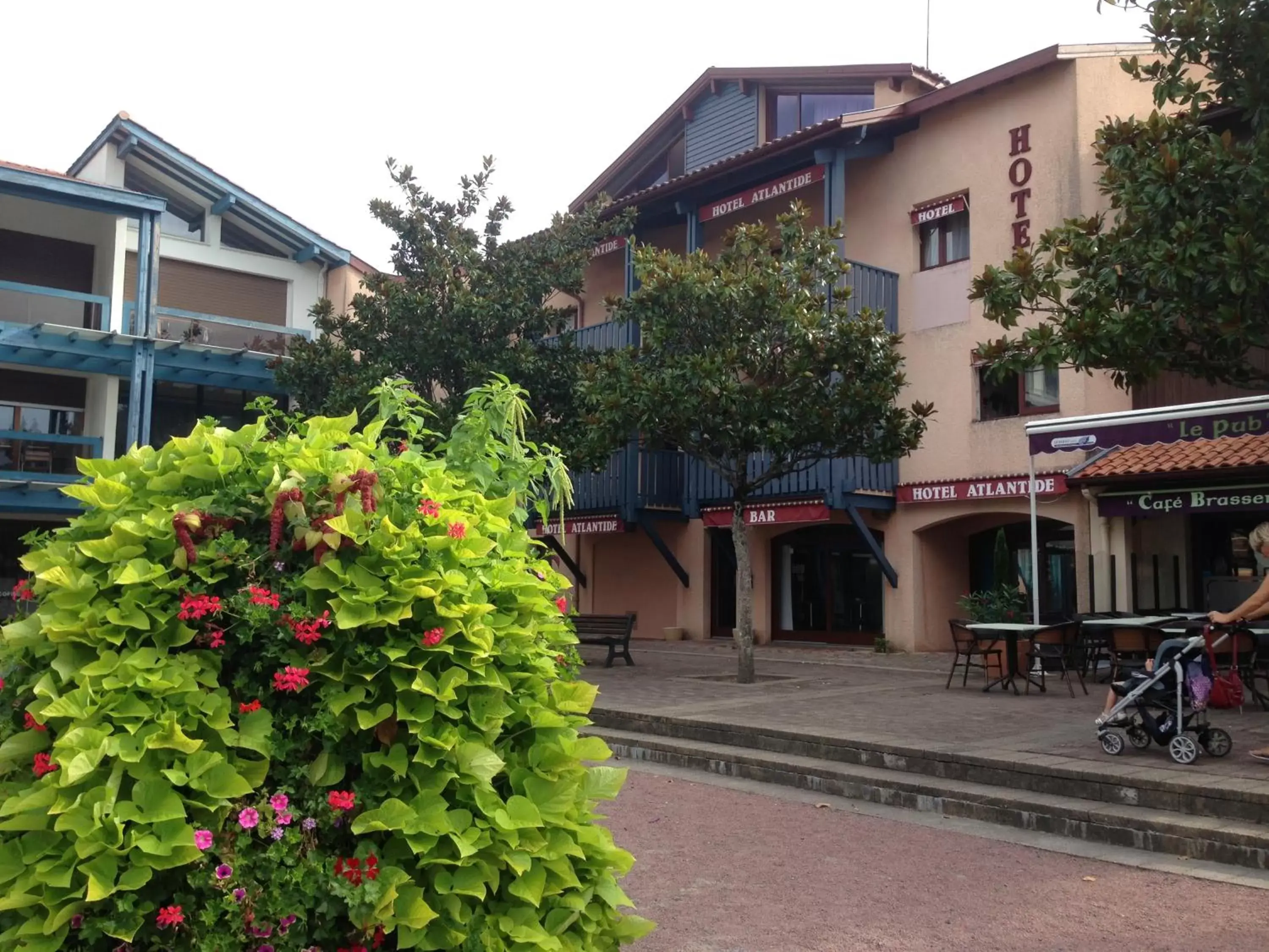 Facade/entrance, Property Building in Hotel Atlantide