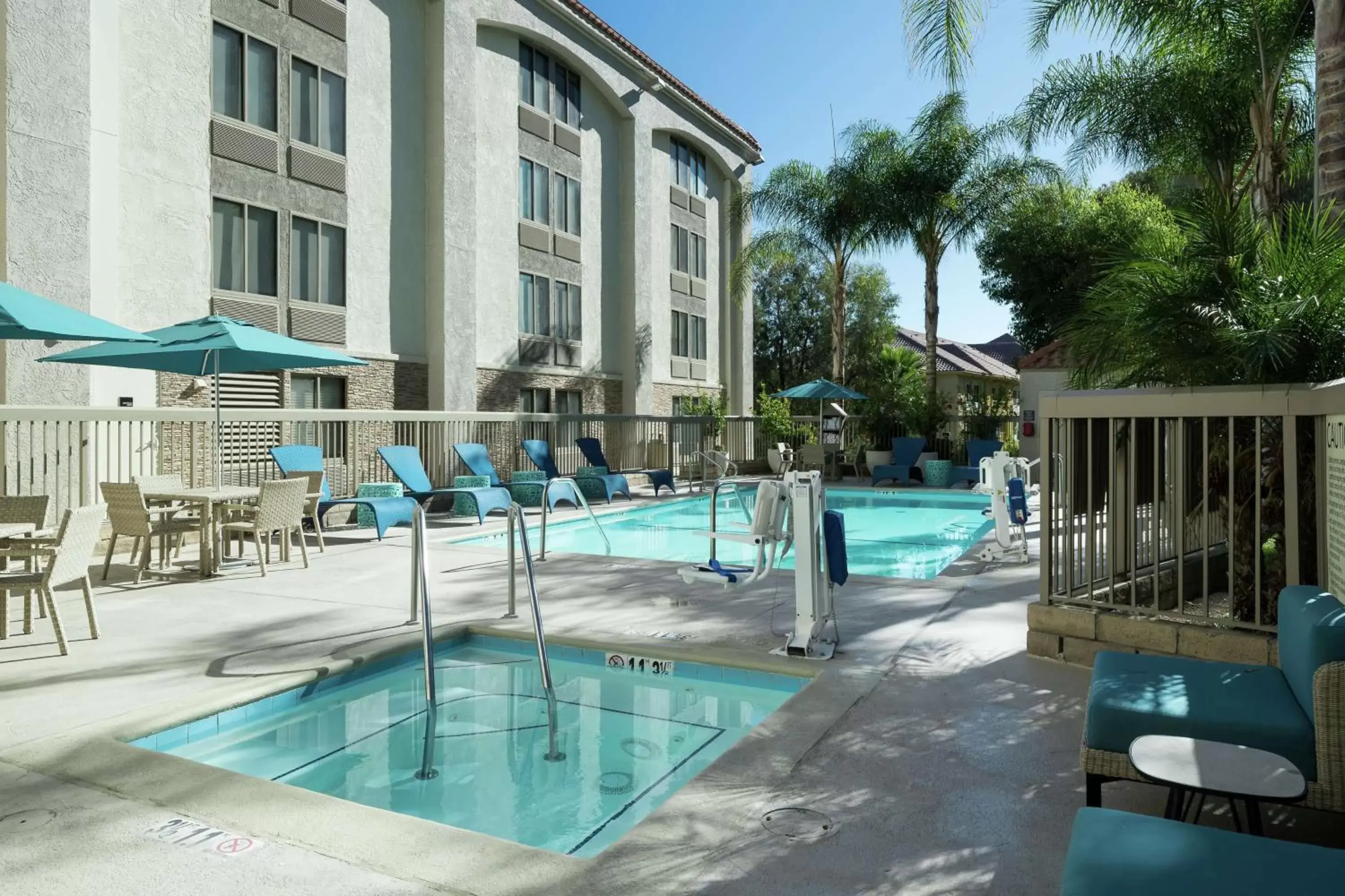 Pool view, Swimming Pool in Hampton Inn Los Angeles Santa Clarita