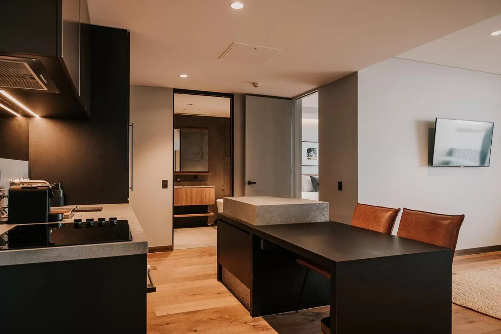 Kitchen or kitchenette, Seating Area in The Sebel Yarrawonga Silverwoods