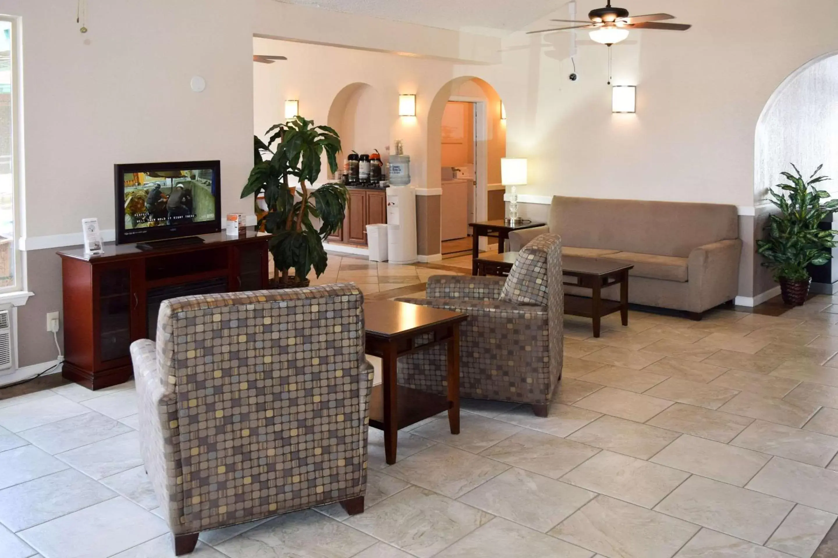 Lobby or reception, Seating Area in Quality Inn Umatilla - Hermiston