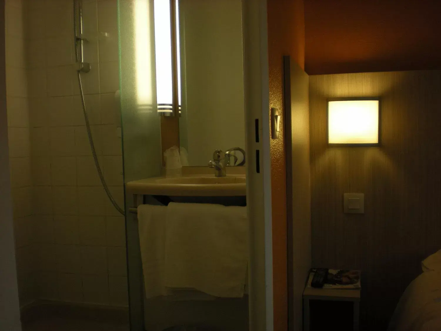 Bathroom in Premiere Classe Toulouse Sud Labege