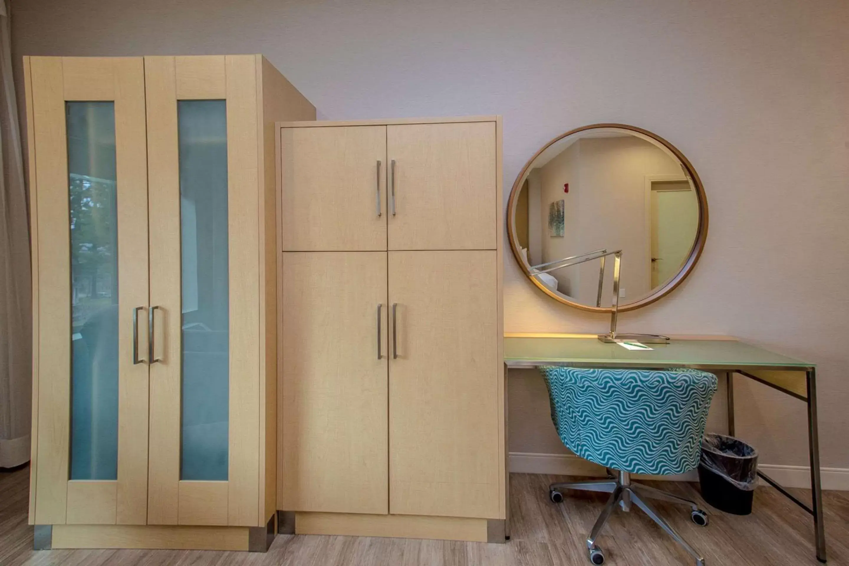 Photo of the whole room, Bathroom in The Chandler at White Mountains, Ascend Hotel Collection