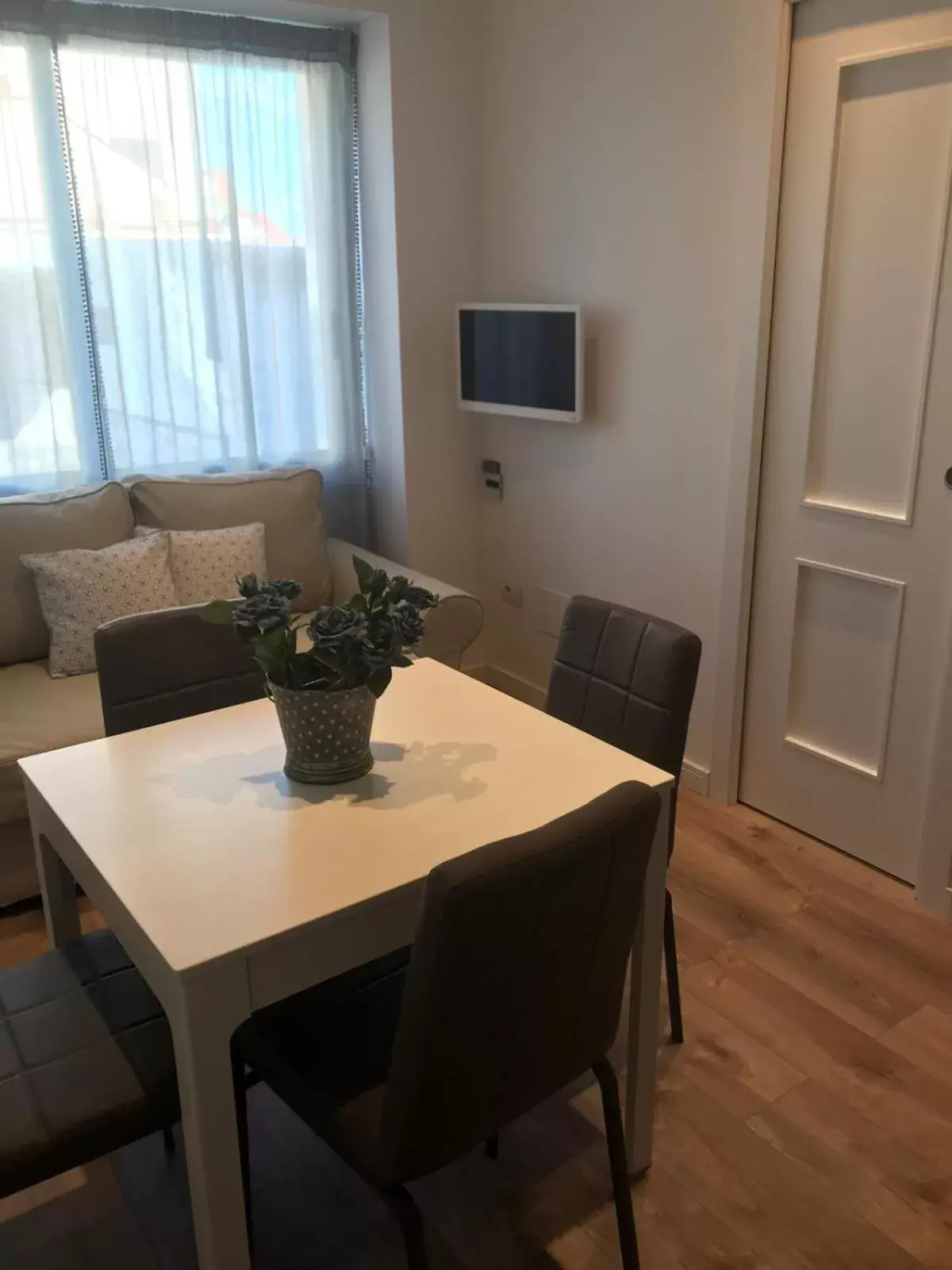 Dining Area in Edera e Camelie