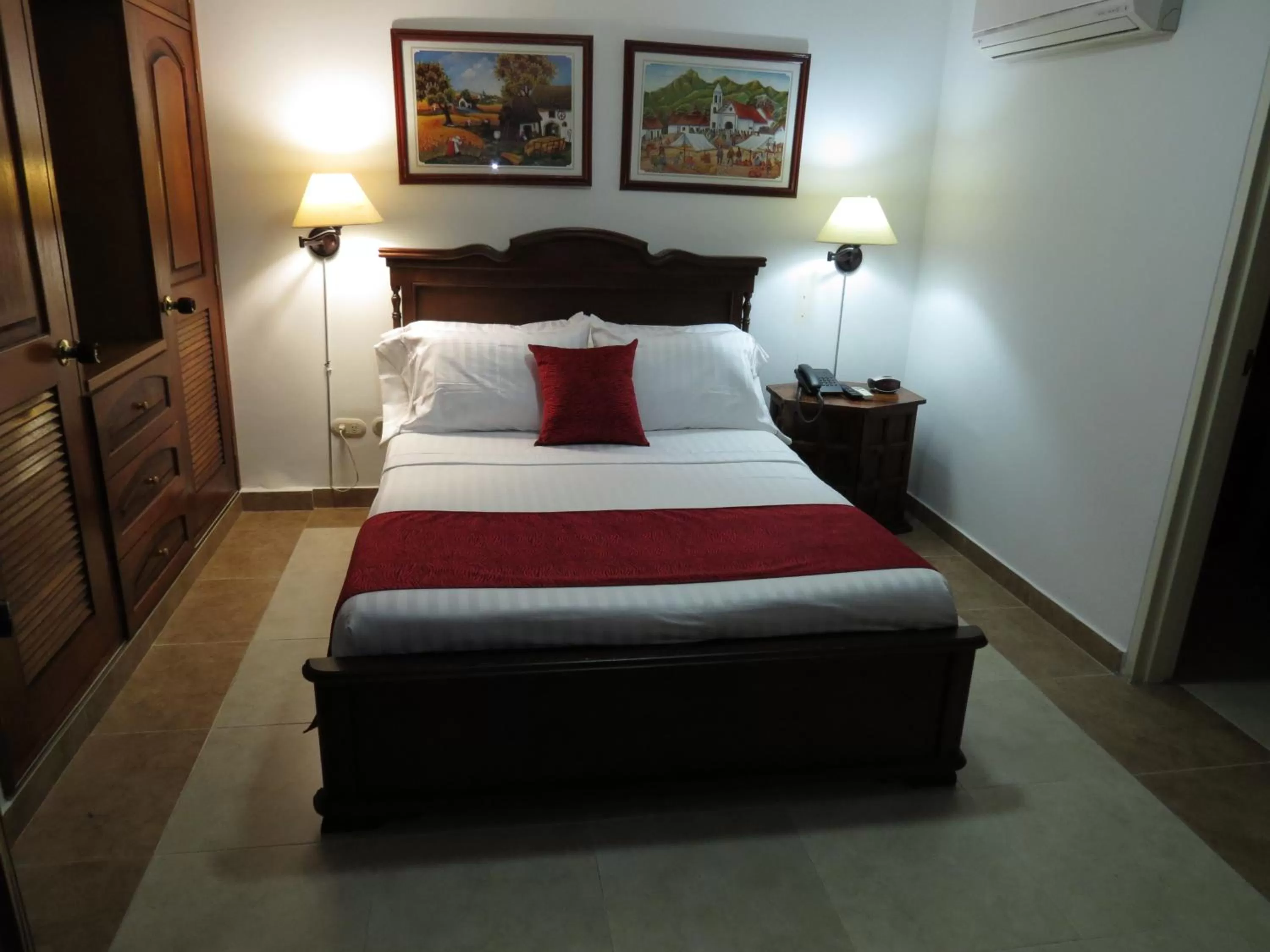 Bed in Gran Hotel Cali