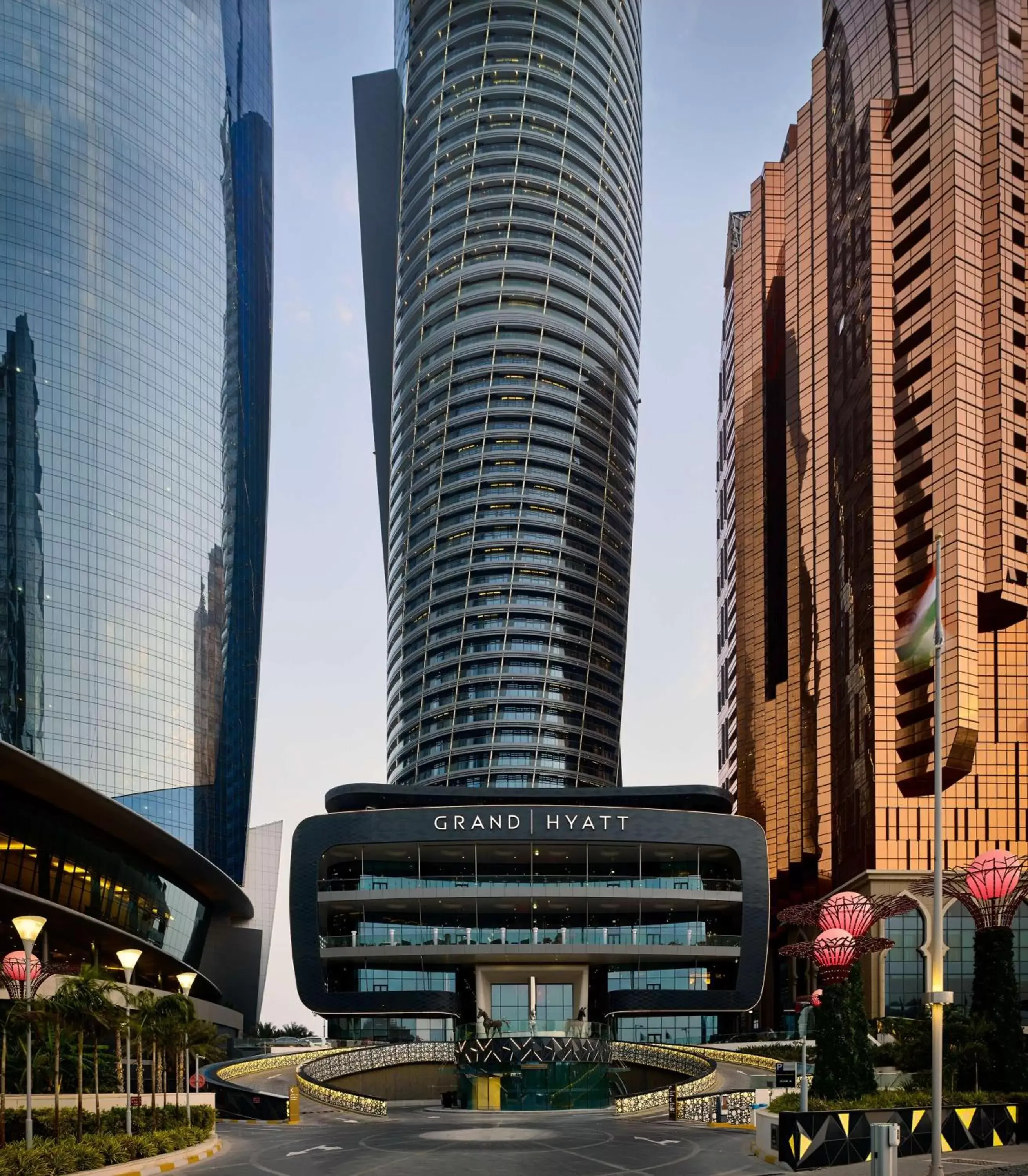 Property building in Grand Hyatt Abu Dhabi Hotel & Residences Emirates Pearl