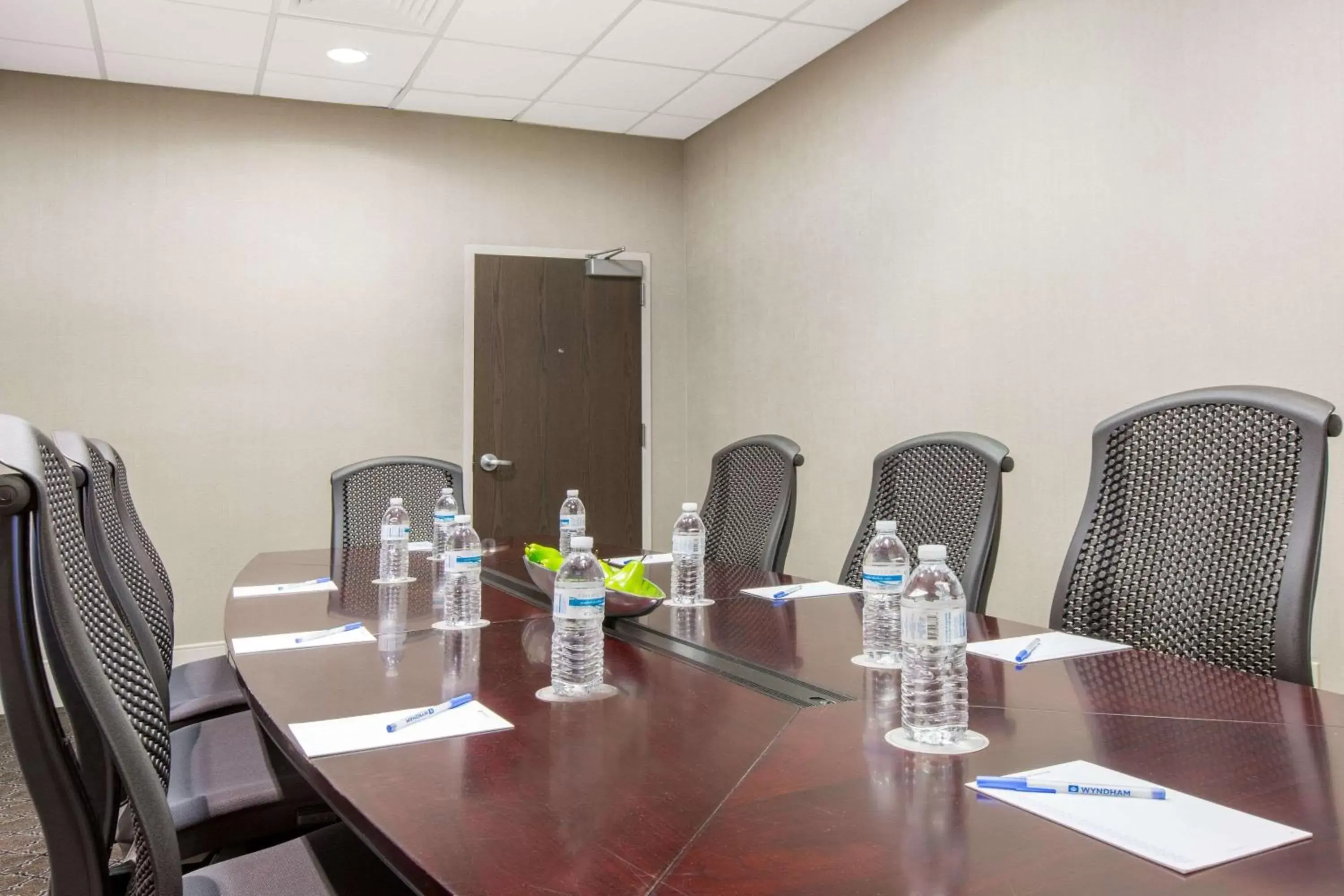 On site, Business Area/Conference Room in Wyndham Philadelphia-Historic District