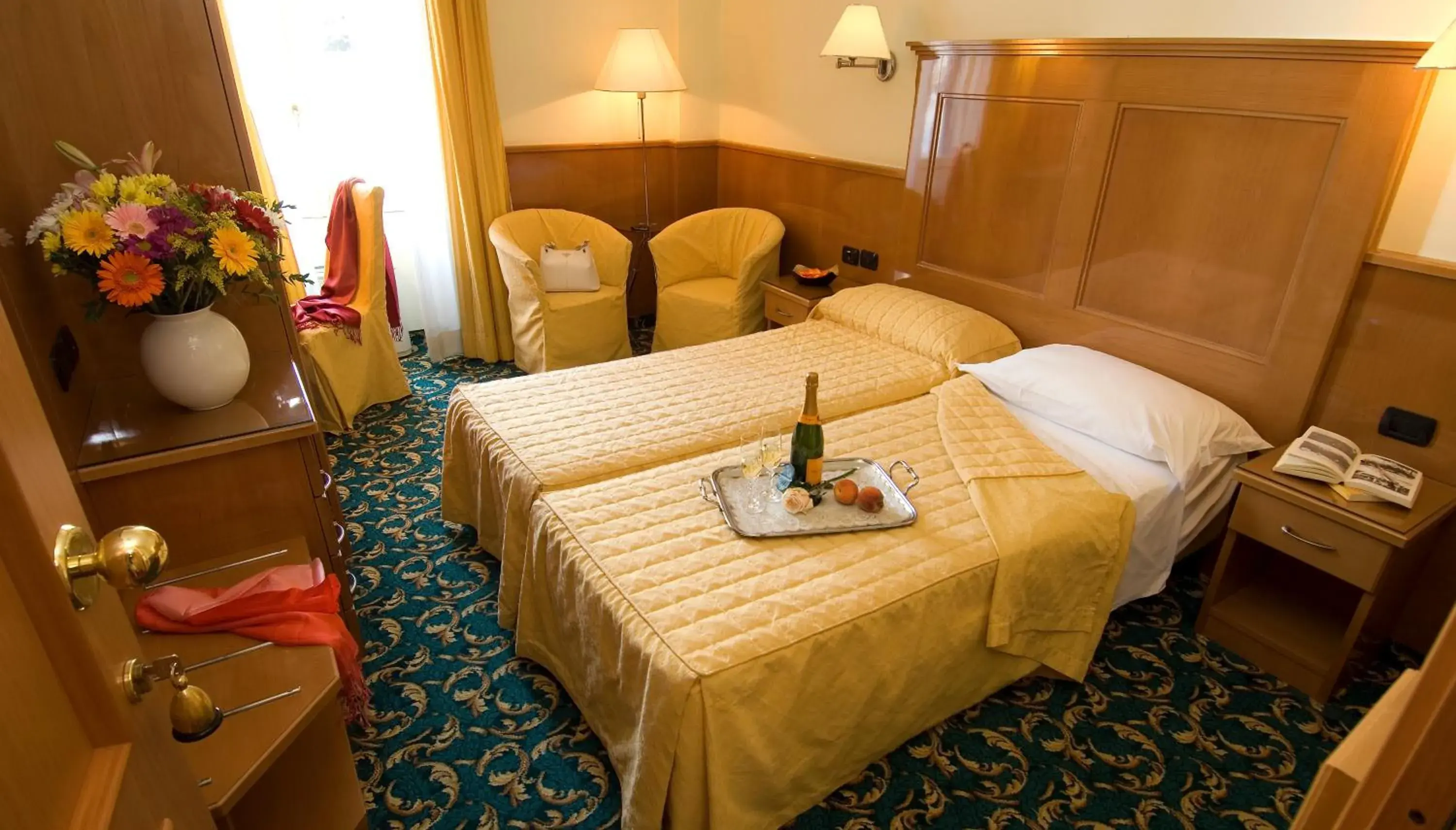 Photo of the whole room, Bed in Hotel Cinque Giornate