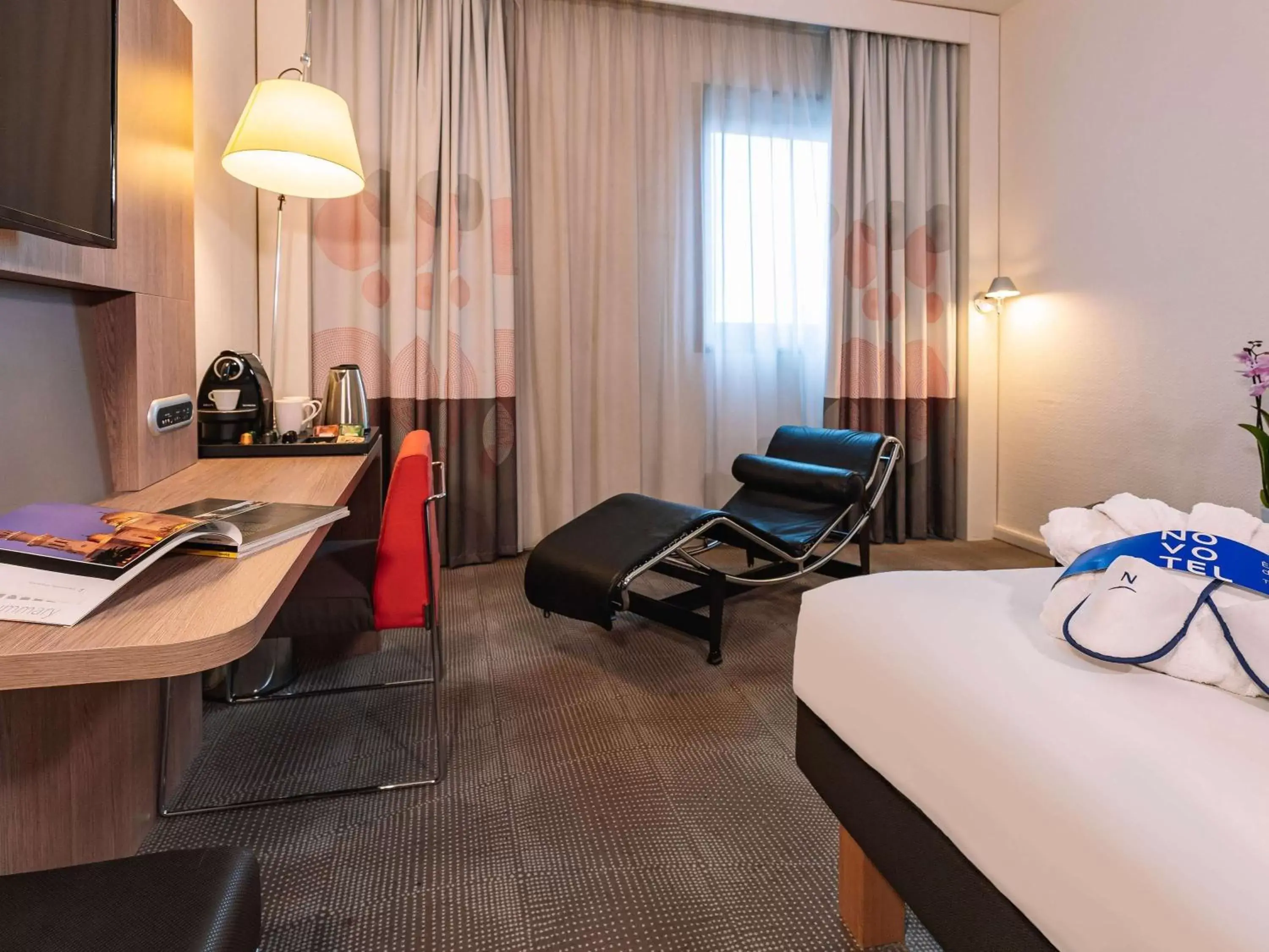 Bedroom, Seating Area in Novotel Milano Linate Aeroporto