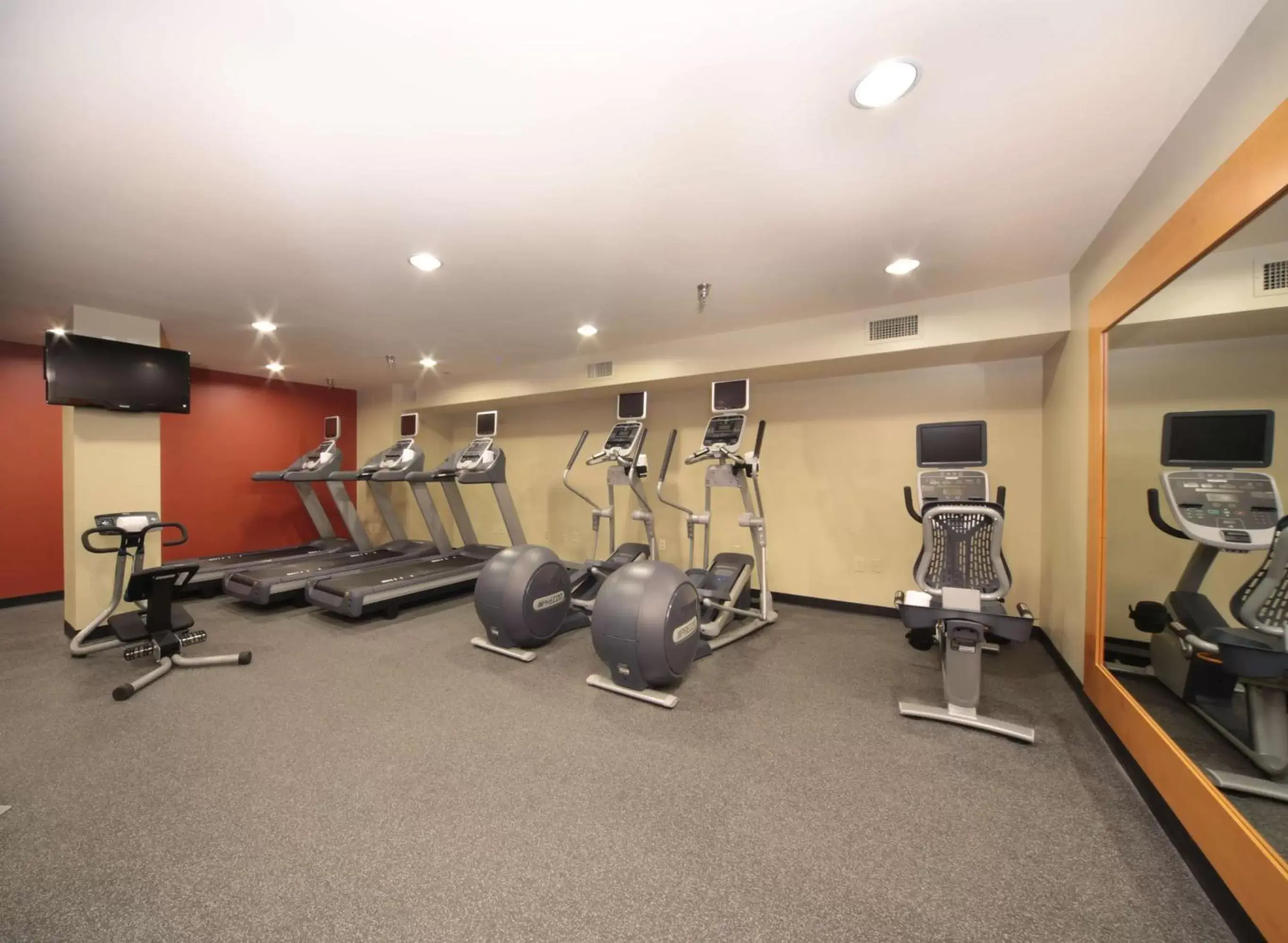 Fitness centre/facilities, Fitness Center/Facilities in Hilton Garden Inn Pittsburgh University Place