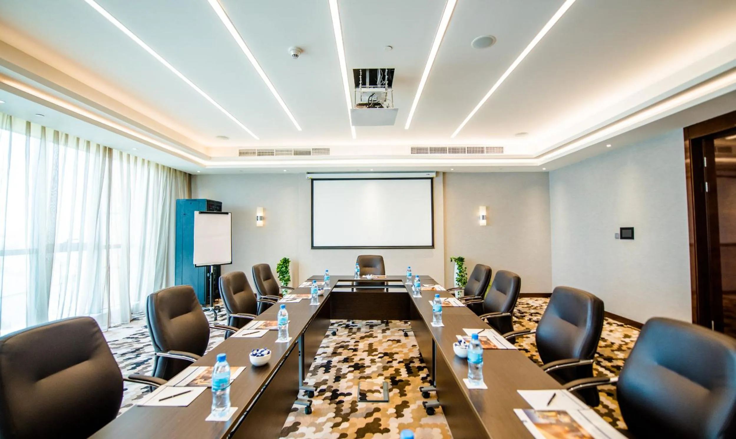 Meeting/conference room in Johari Rotana