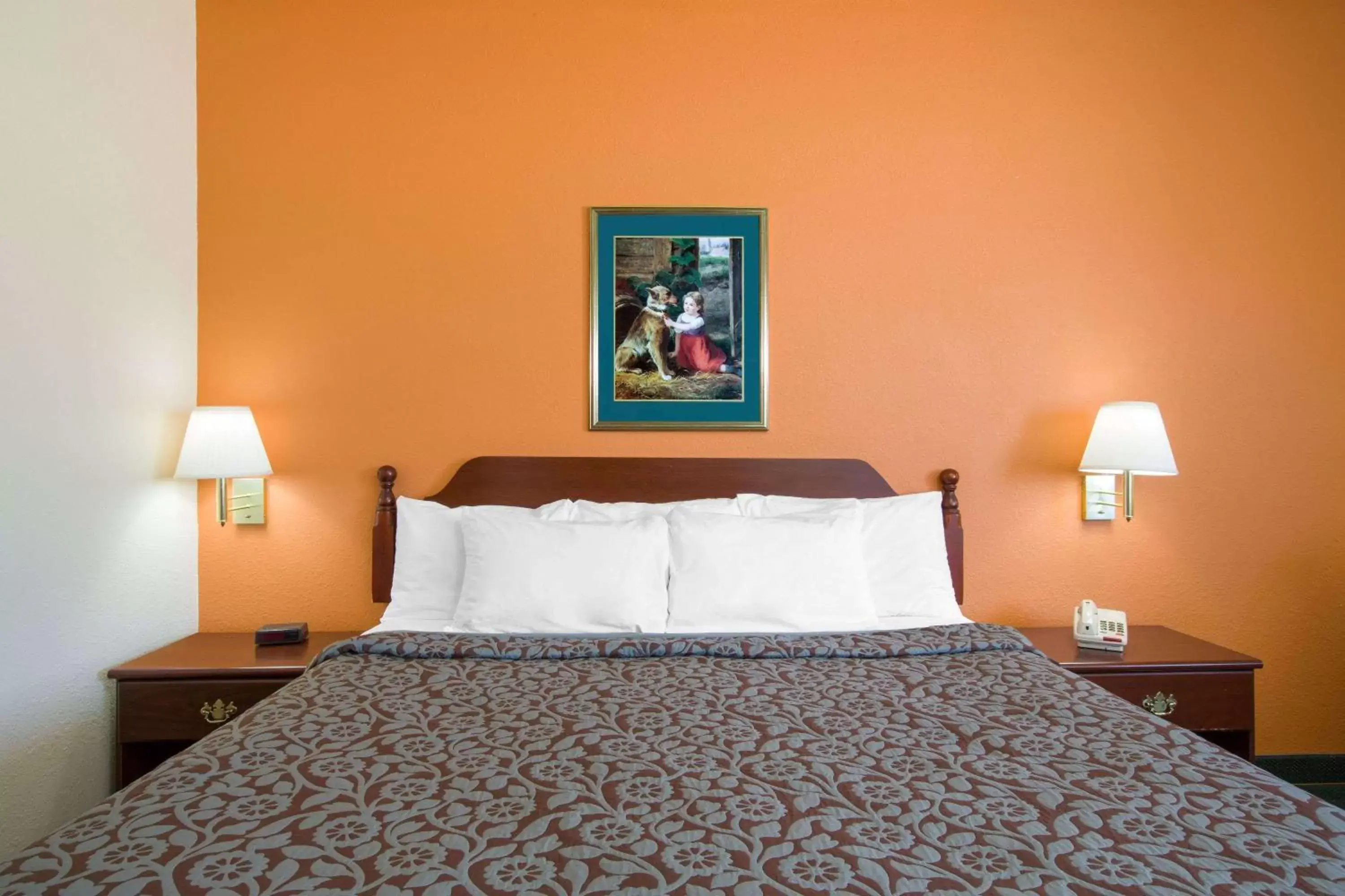 Photo of the whole room, Bed in Days Inn by Wyndham Butler Photo of the whole room, Bed in Days Inn by Wyndham Butler