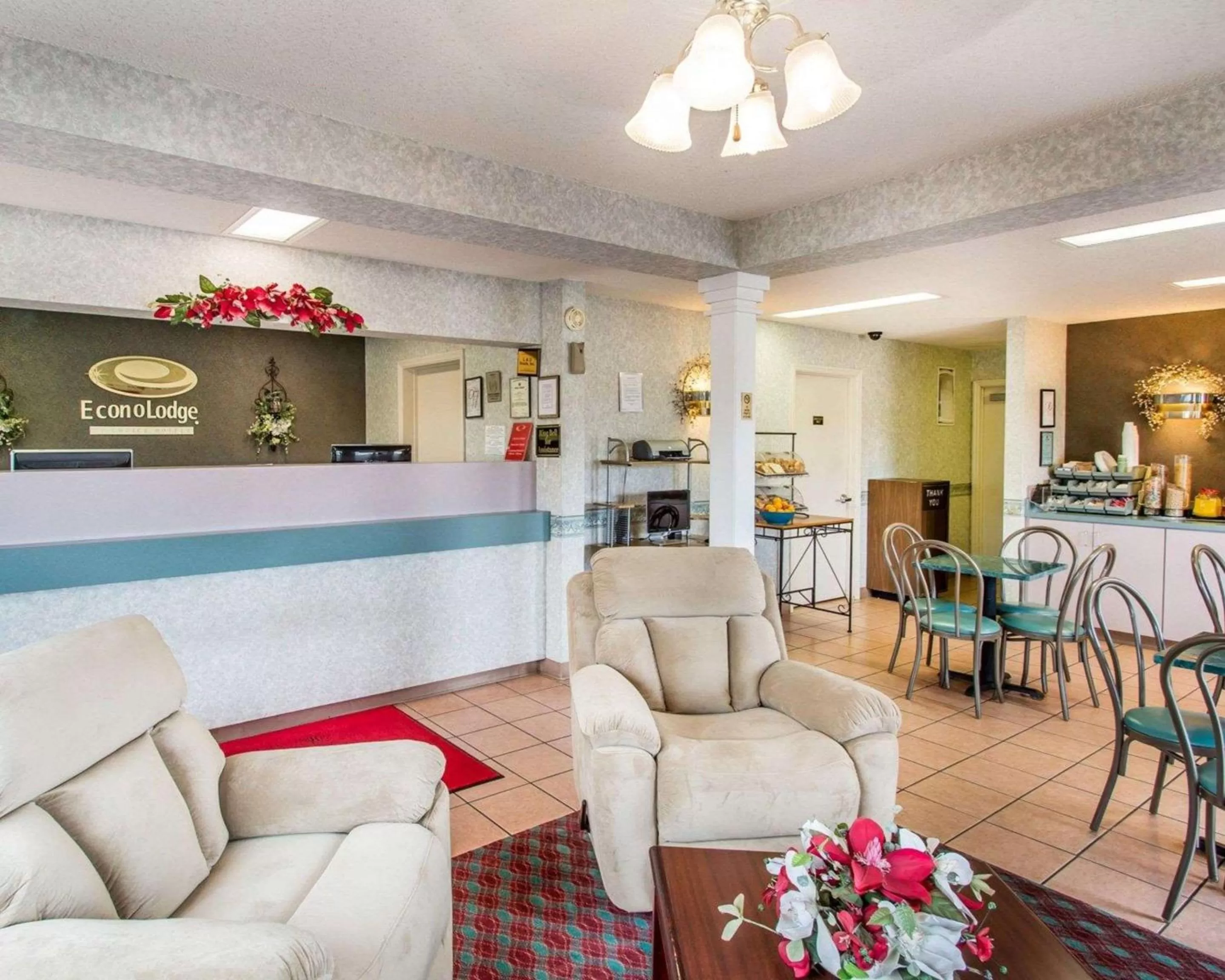 Lobby or reception in Econo Lodge Dothan West