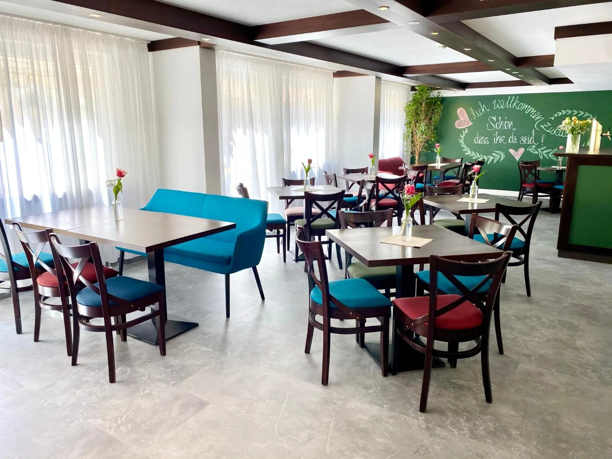 Restaurant/places to eat in Burghotel Nürnberg