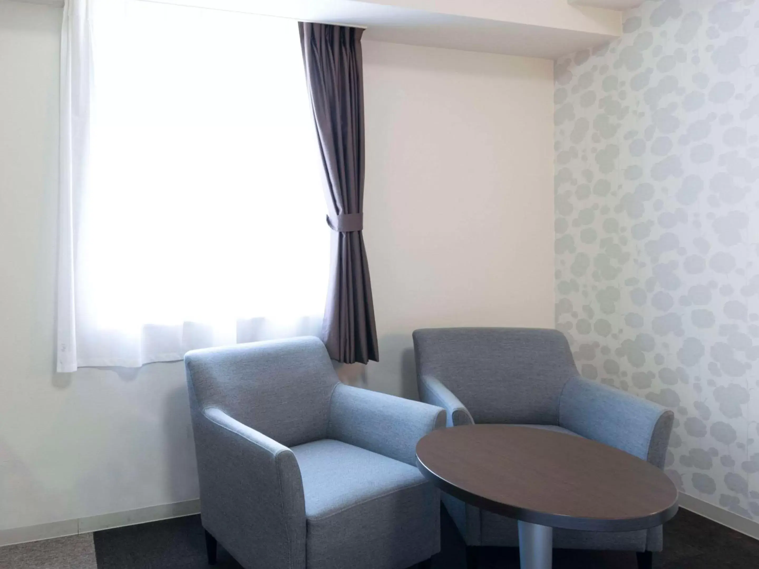 Bedroom, Seating Area in Comfort Hotel Central International Airport