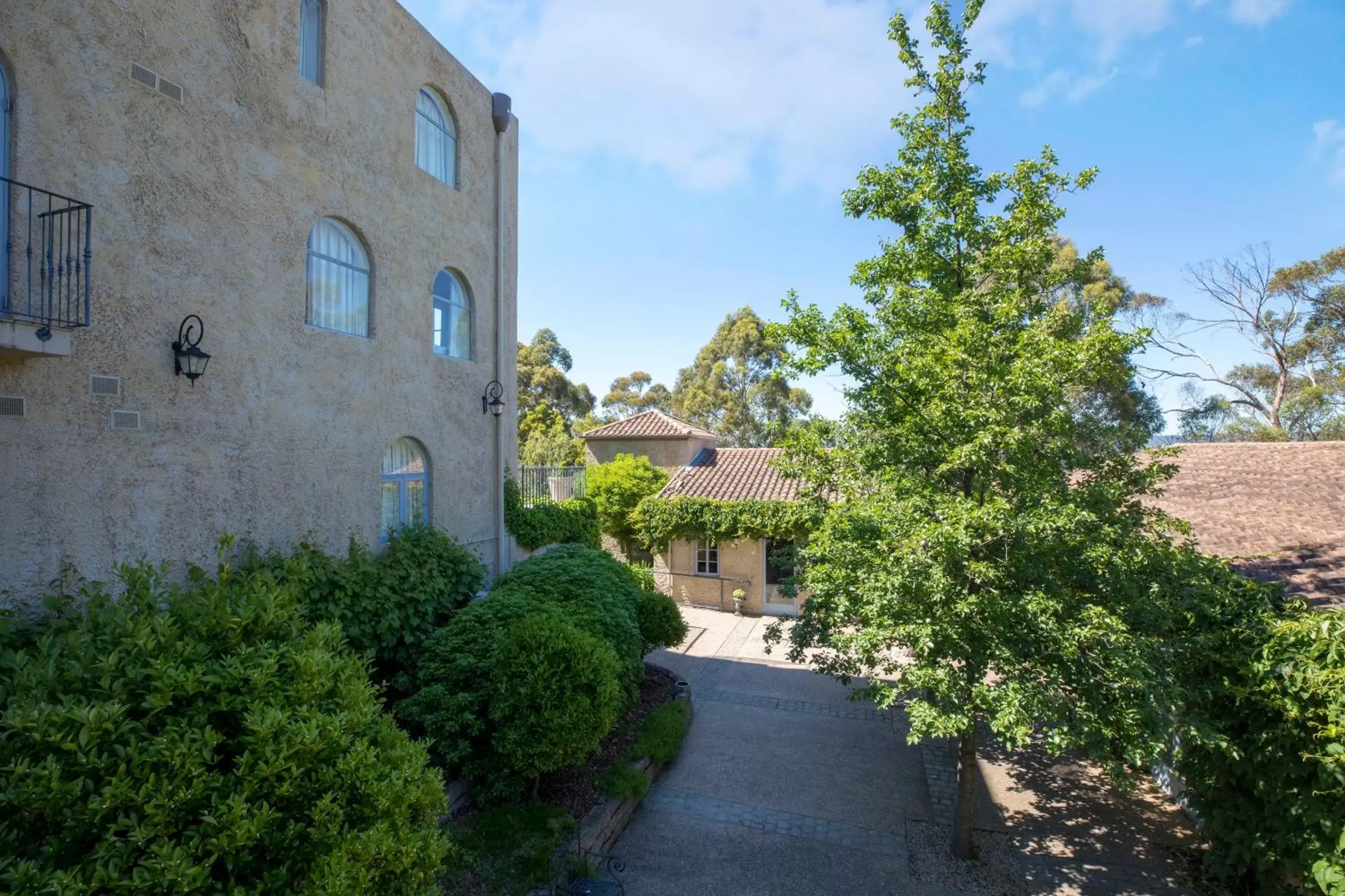 Property building in Villa Howden Property building in Villa Howden